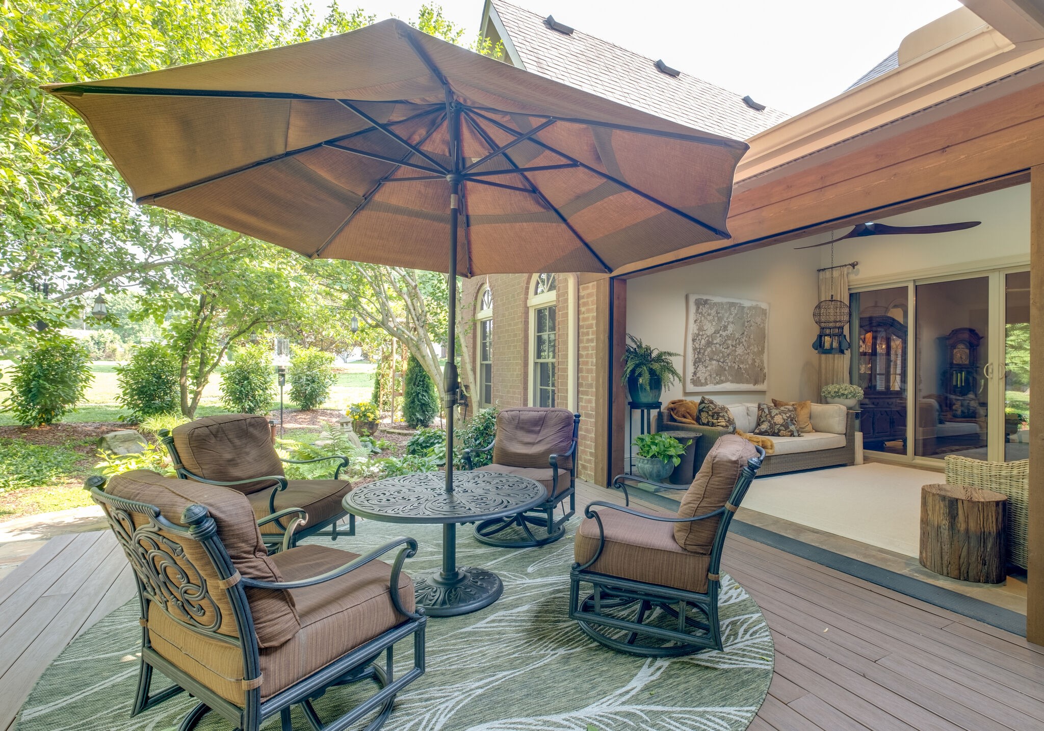 5509 Hearthstone Ln