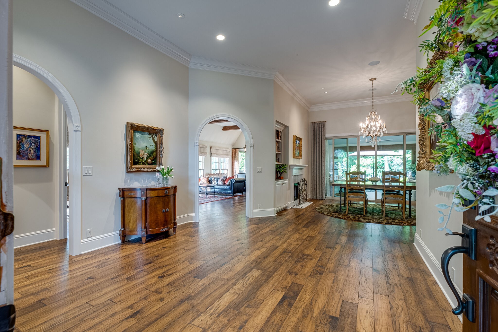 5509 Hearthstone Ln