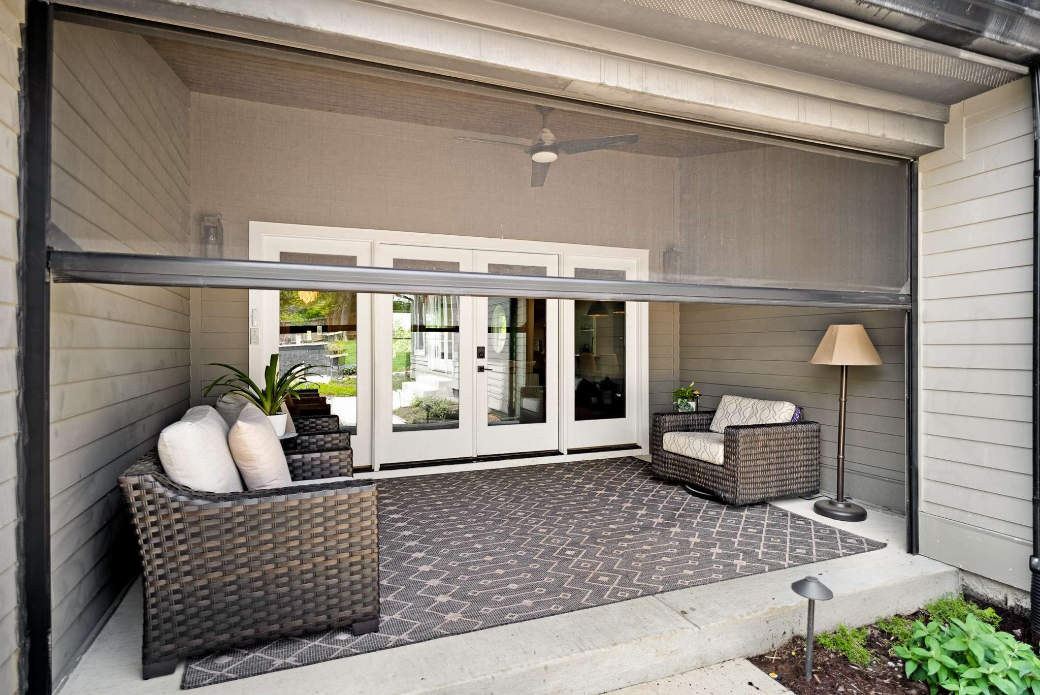 2012 Cedar Ln