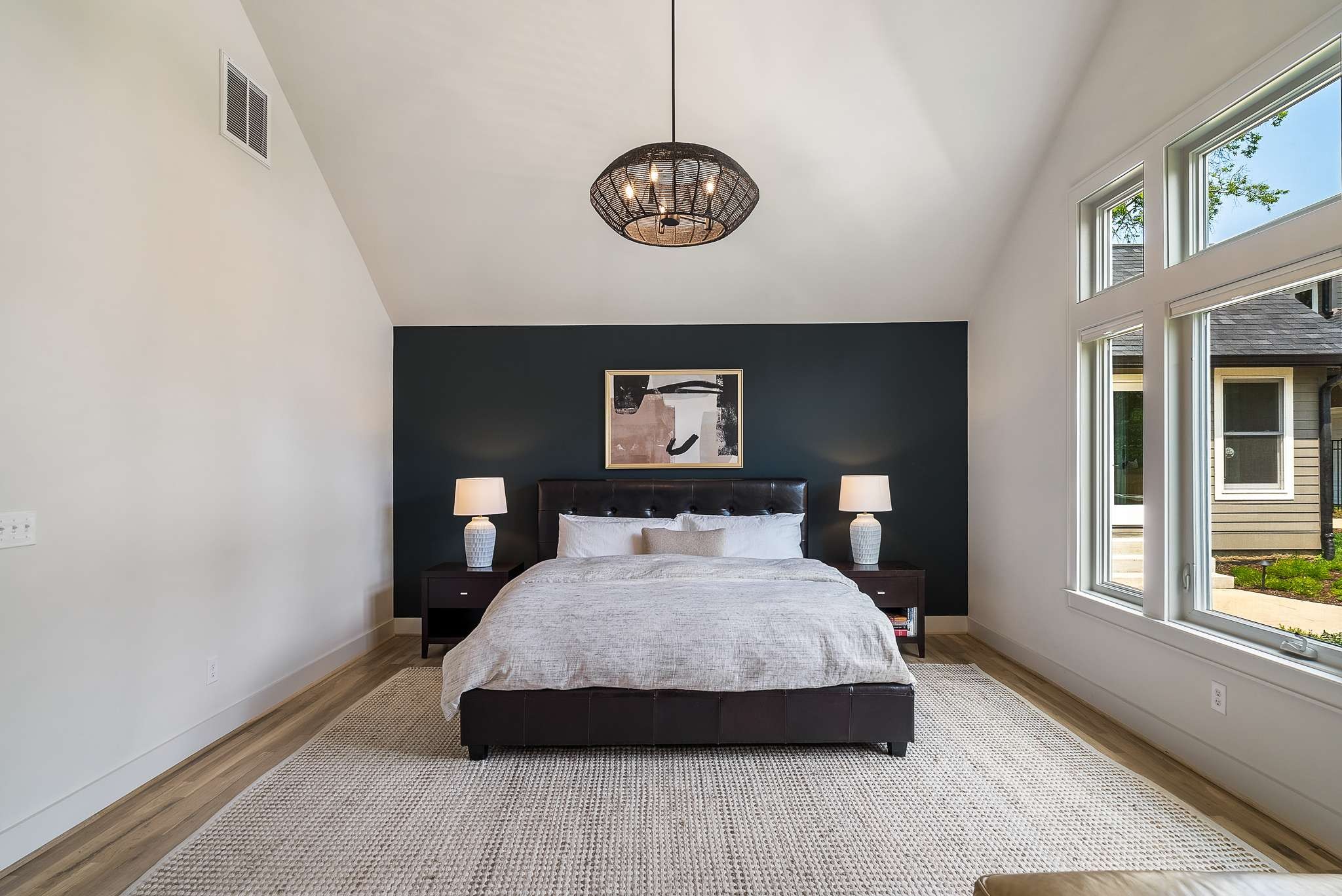 2012 Cedar Ln
