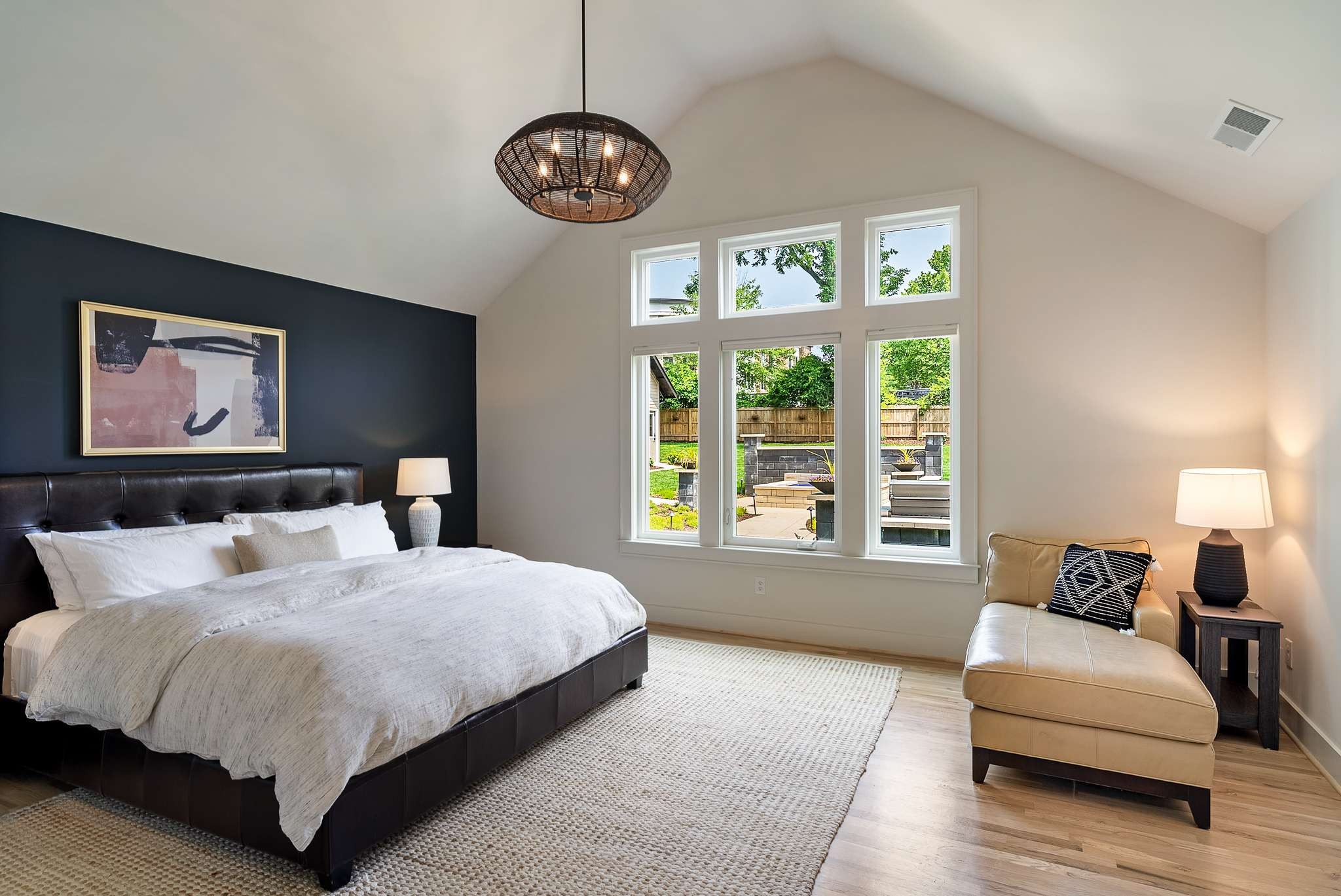 2012 Cedar Ln