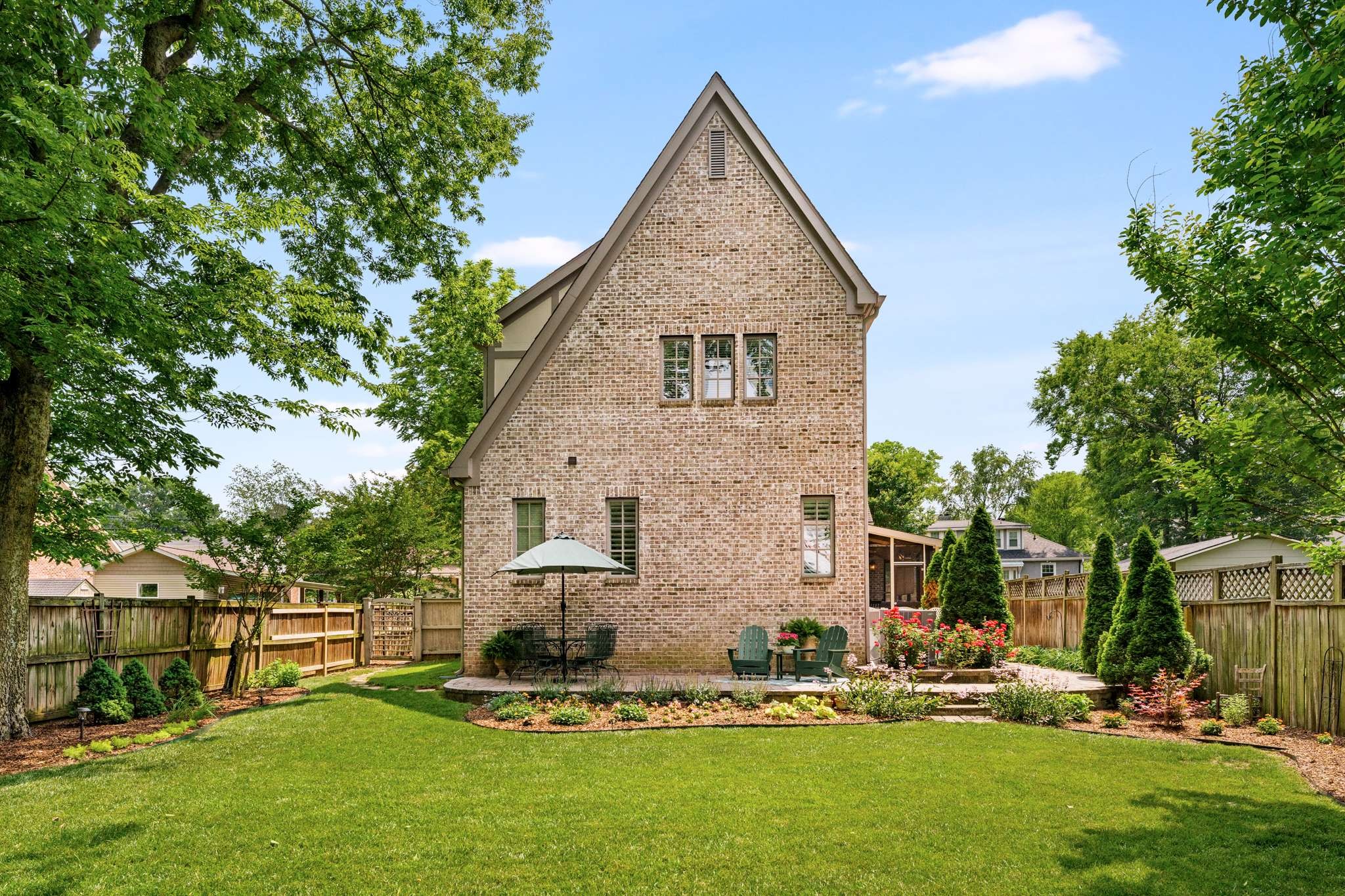 202B Woodmont Cir