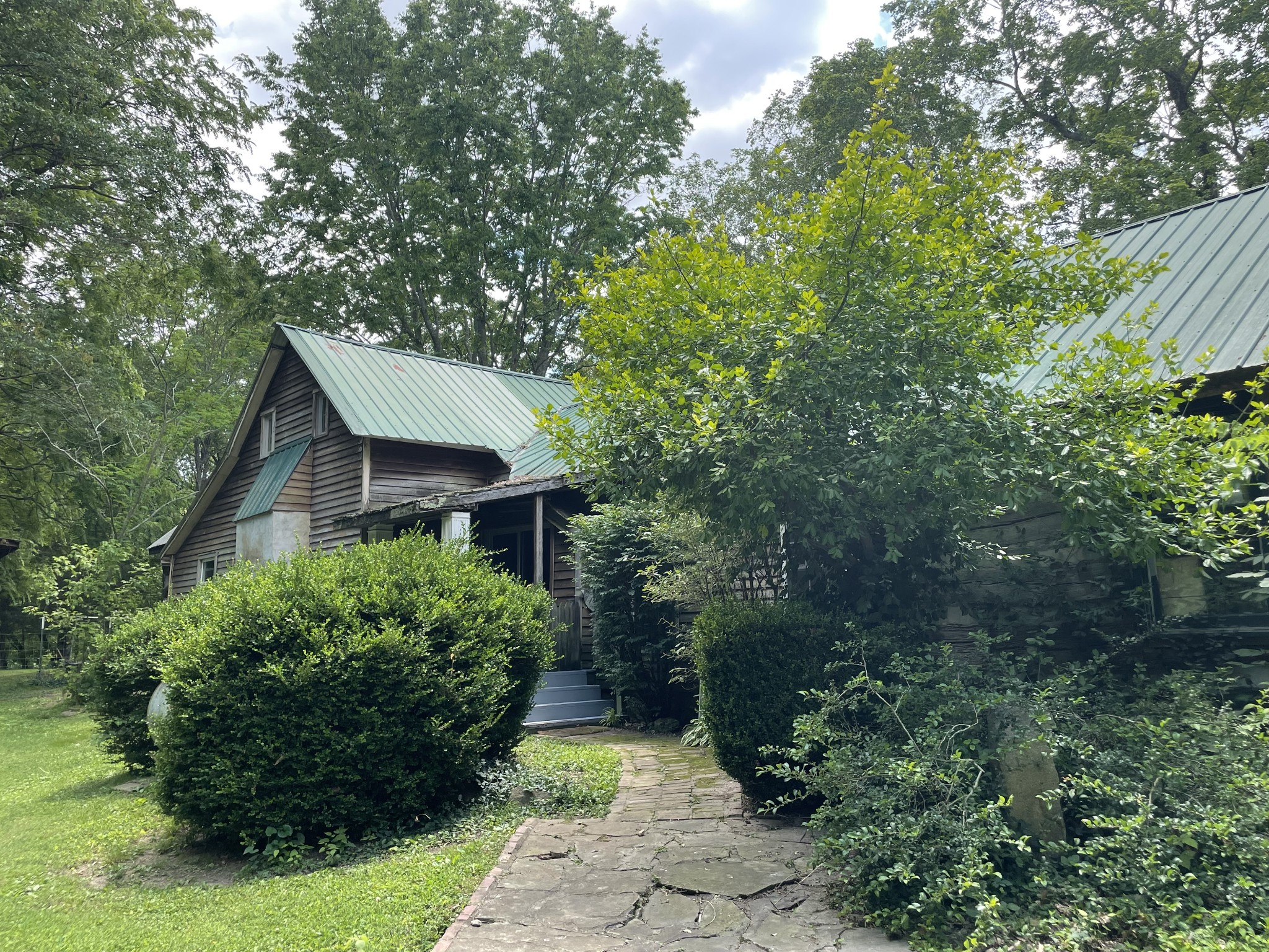 2810 James Winters Rd