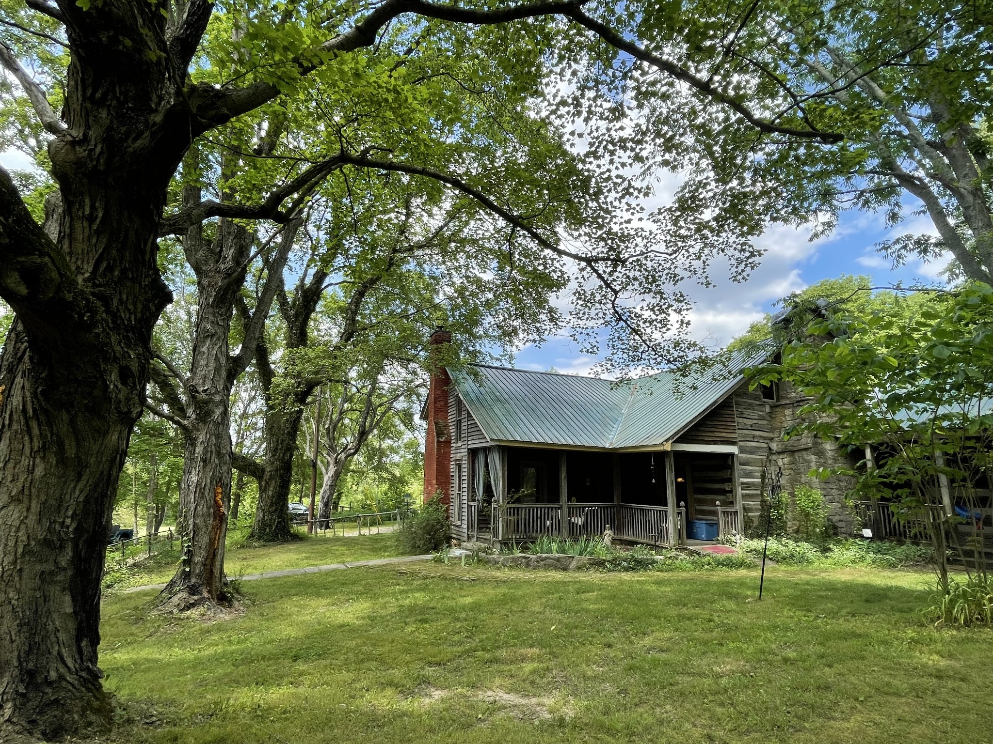 2810 James Winters Rd