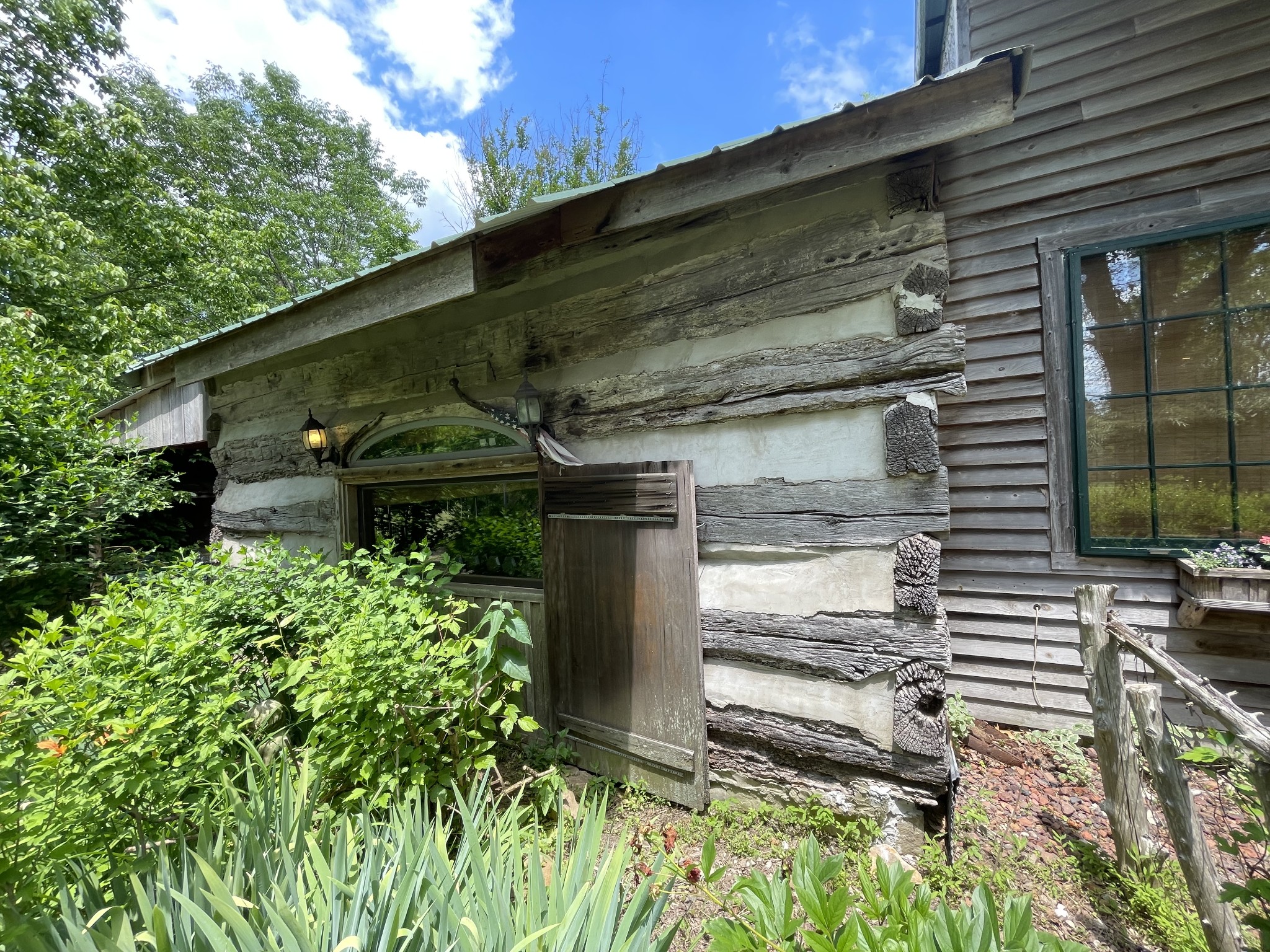 2810 James Winters Rd