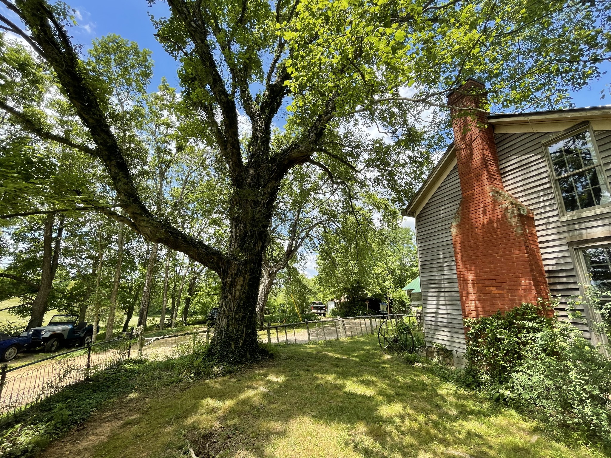 2810 James Winters Rd