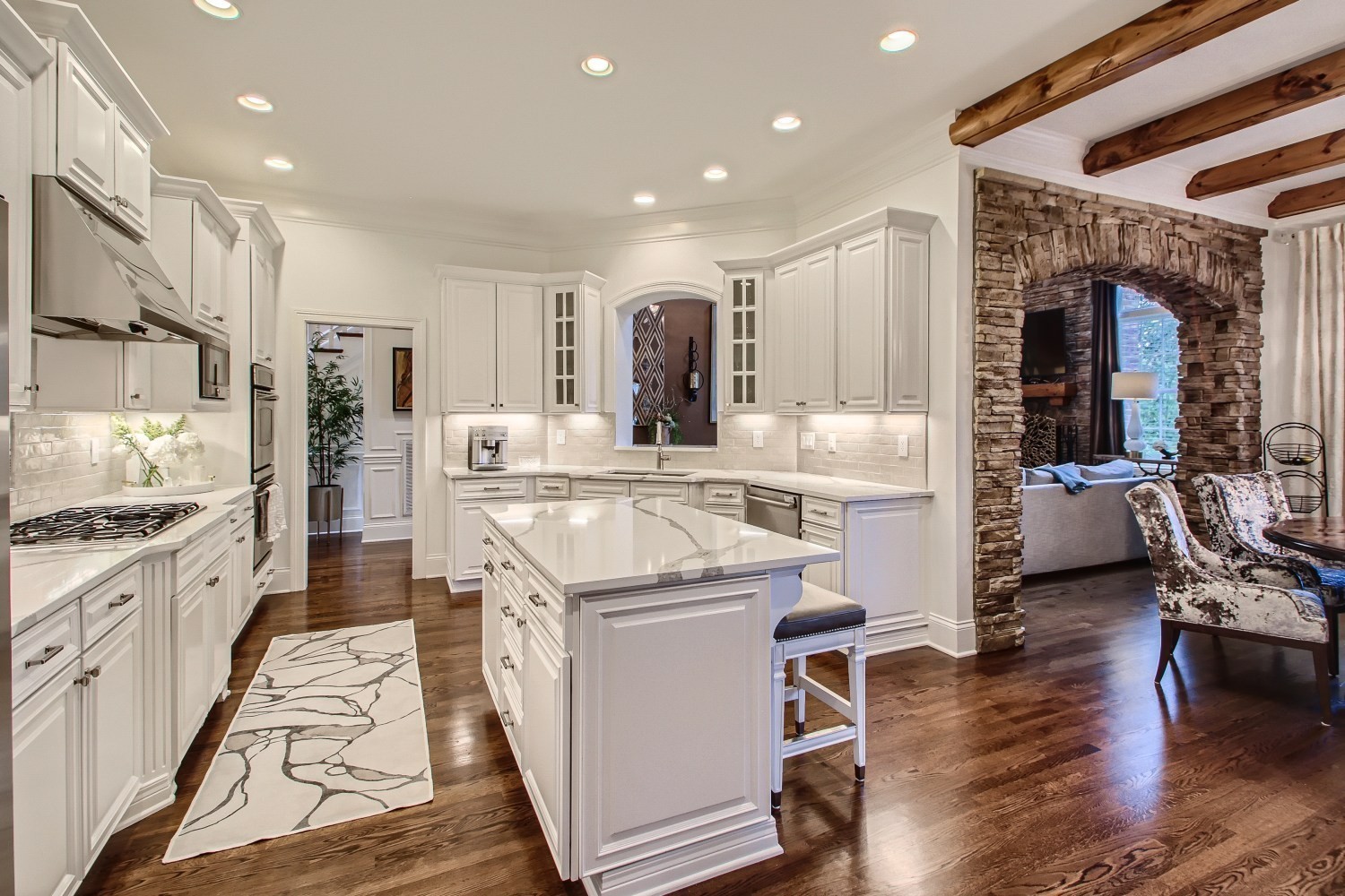 9560 Hampton Reserve Dr