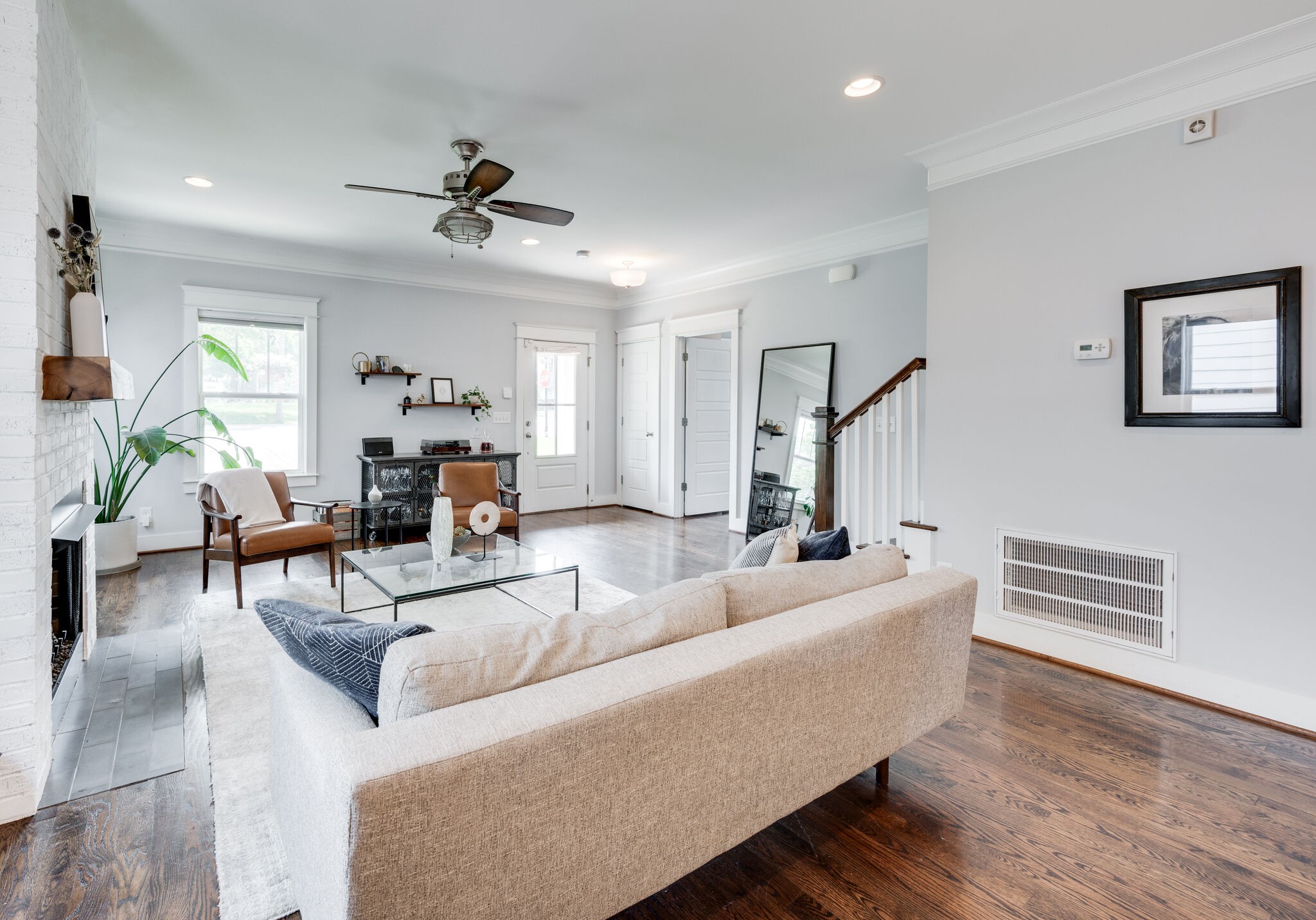 2901 Davis Ave