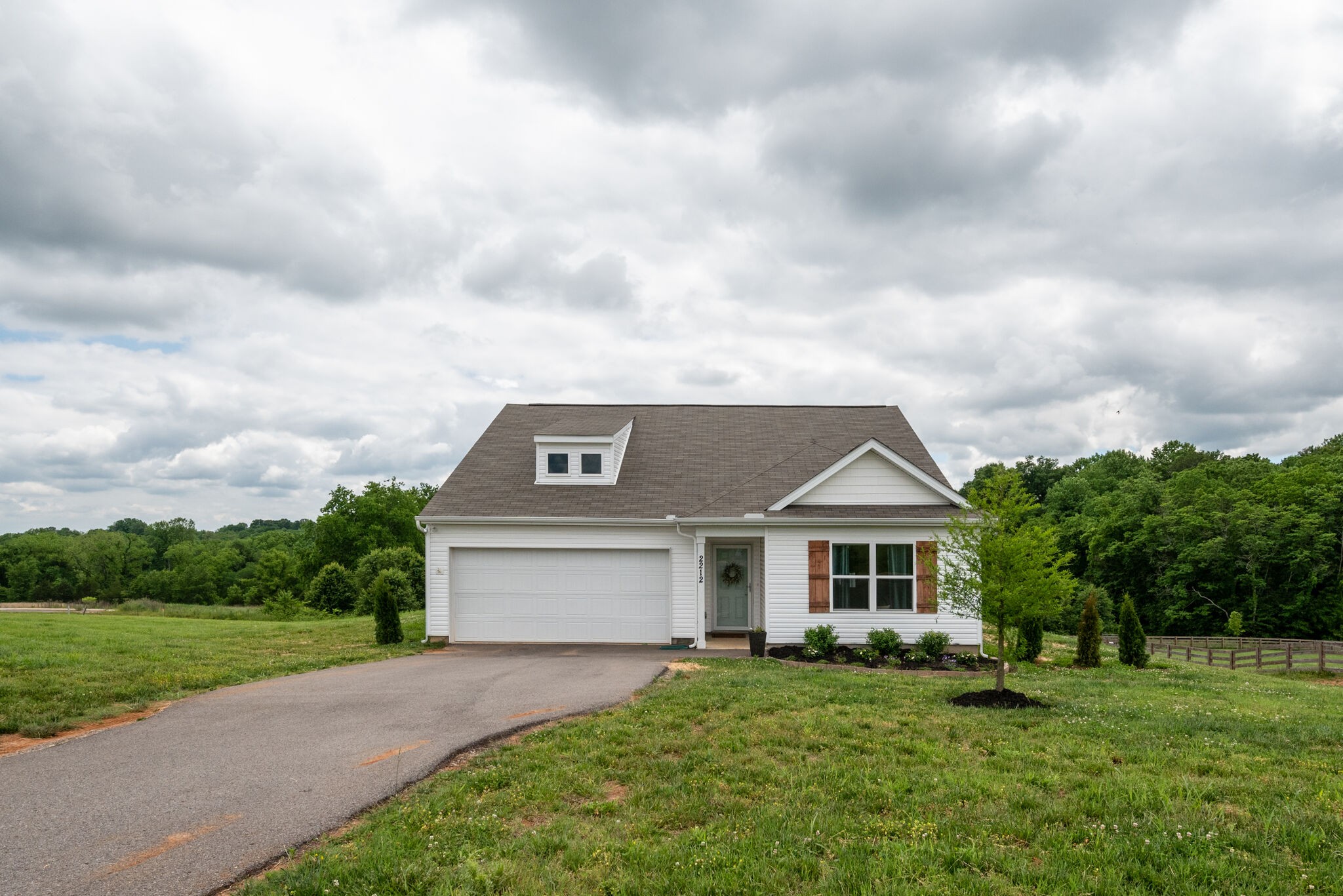 2212 Yearling Dr