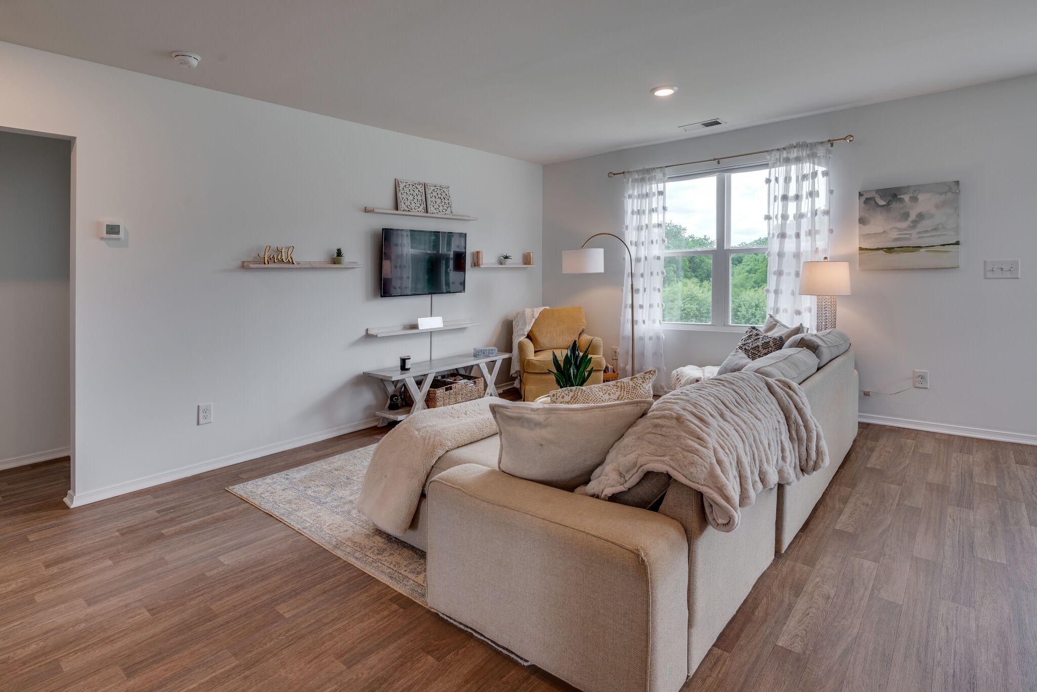2212 Yearling Dr