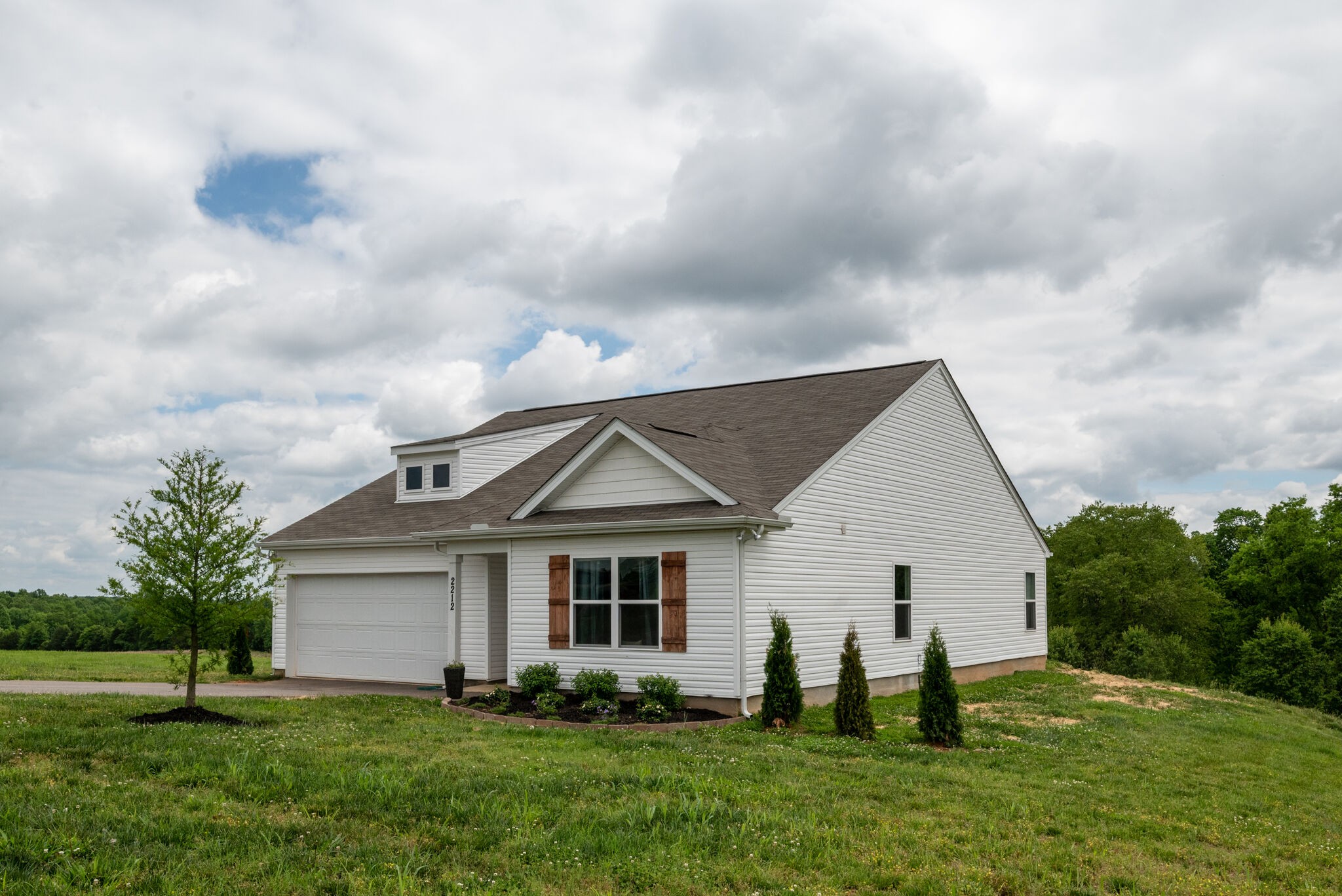 2212 Yearling Dr