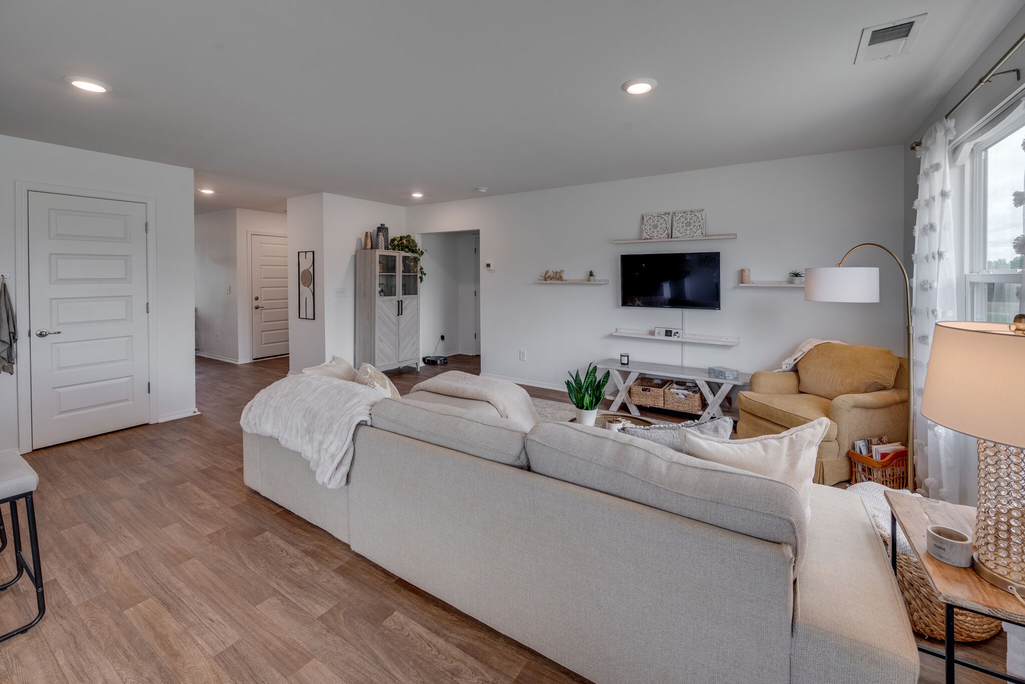 2212 Yearling Dr