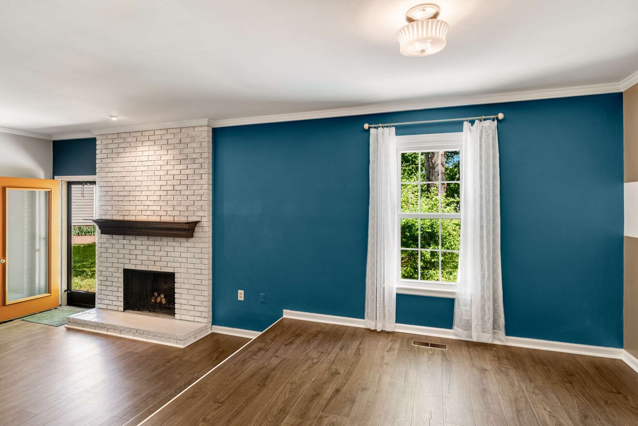 136 Riverwood Dr