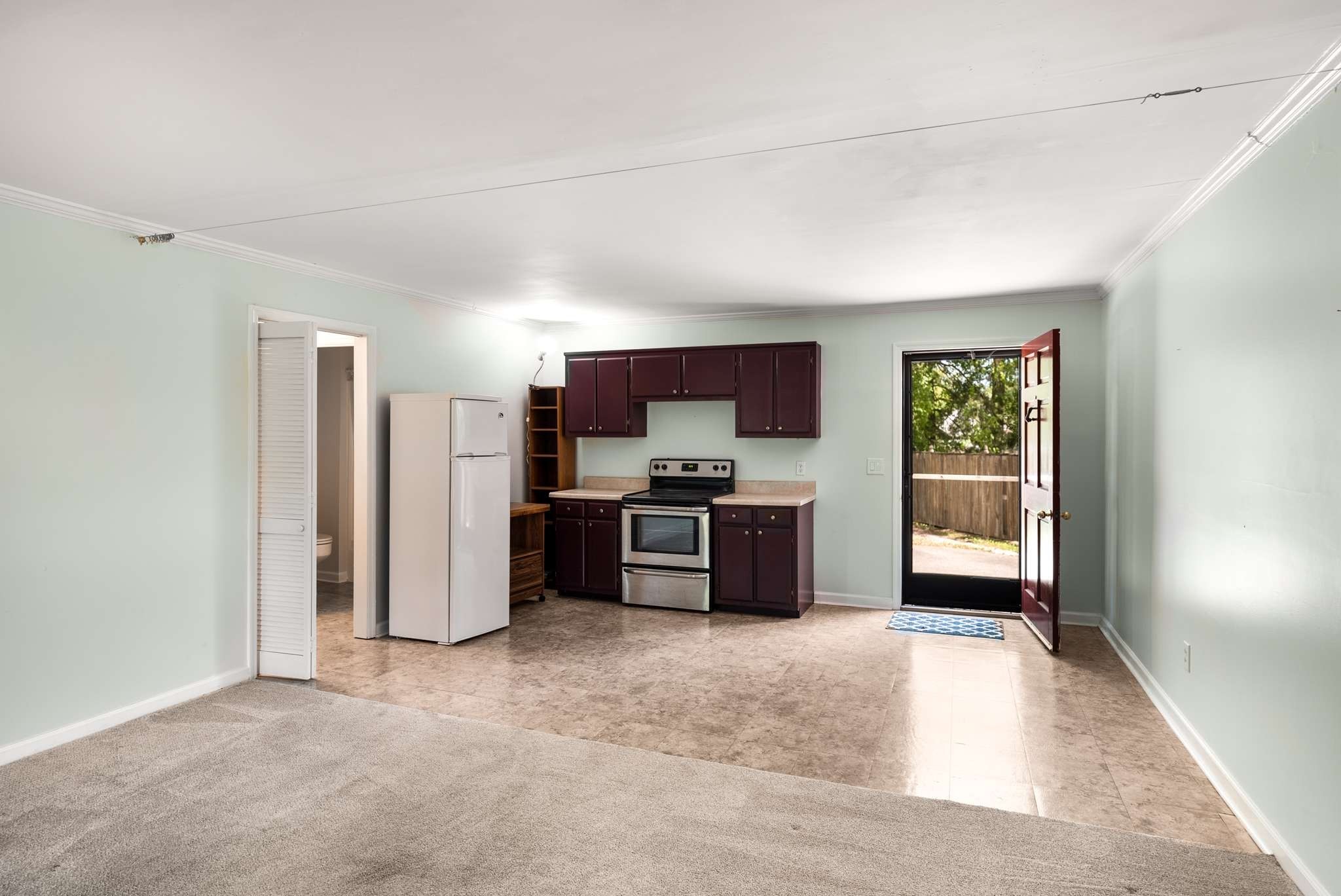 136 Riverwood Dr