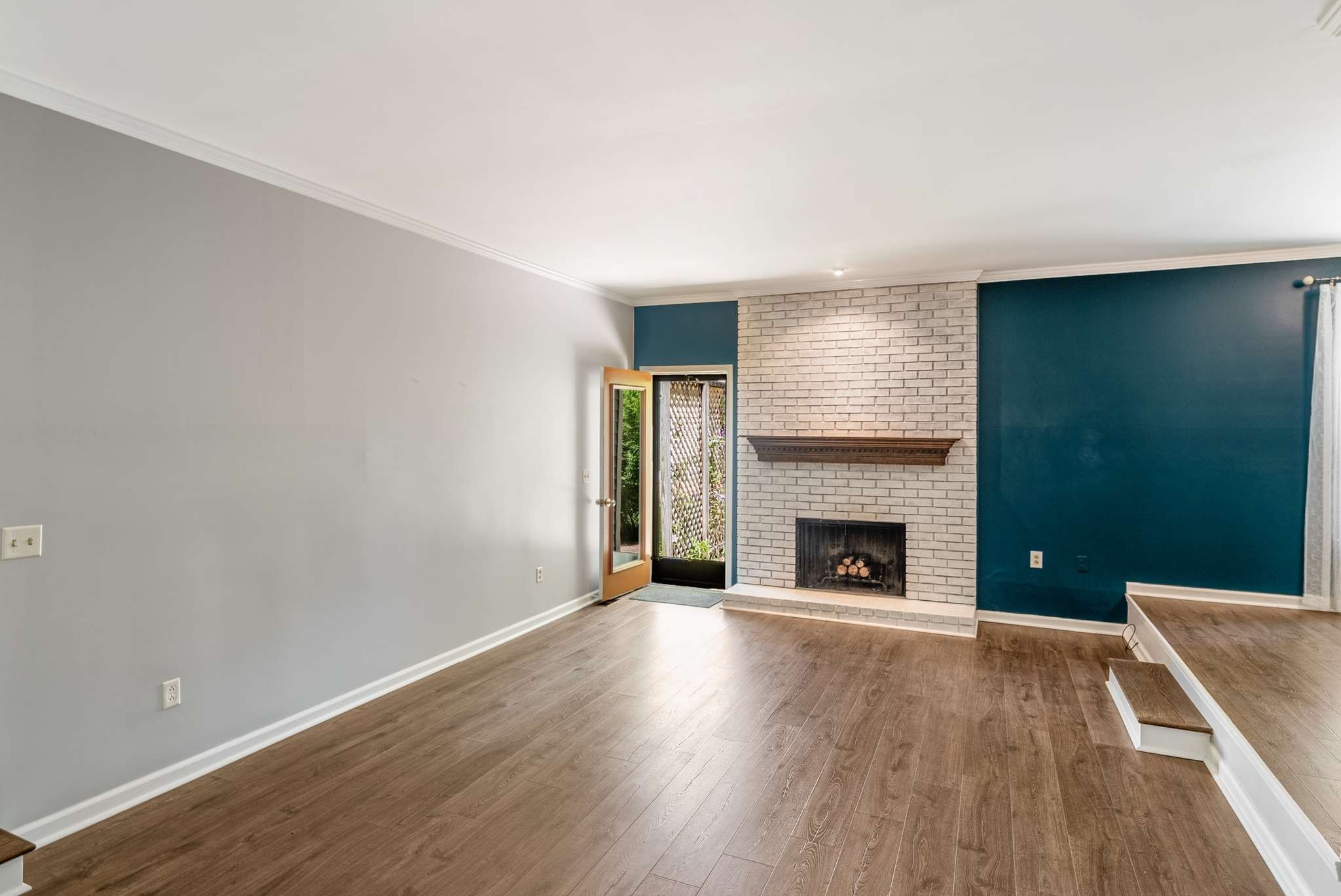 136 Riverwood Dr