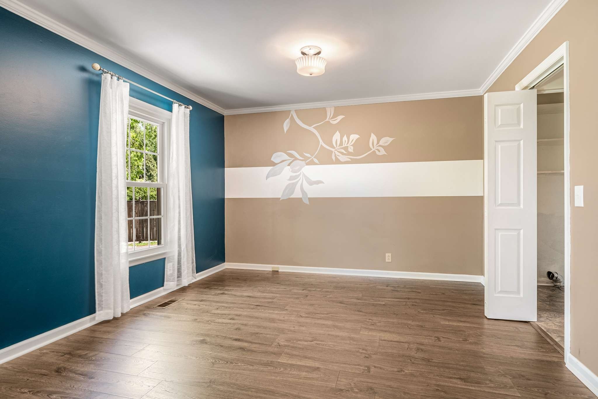 136 Riverwood Dr