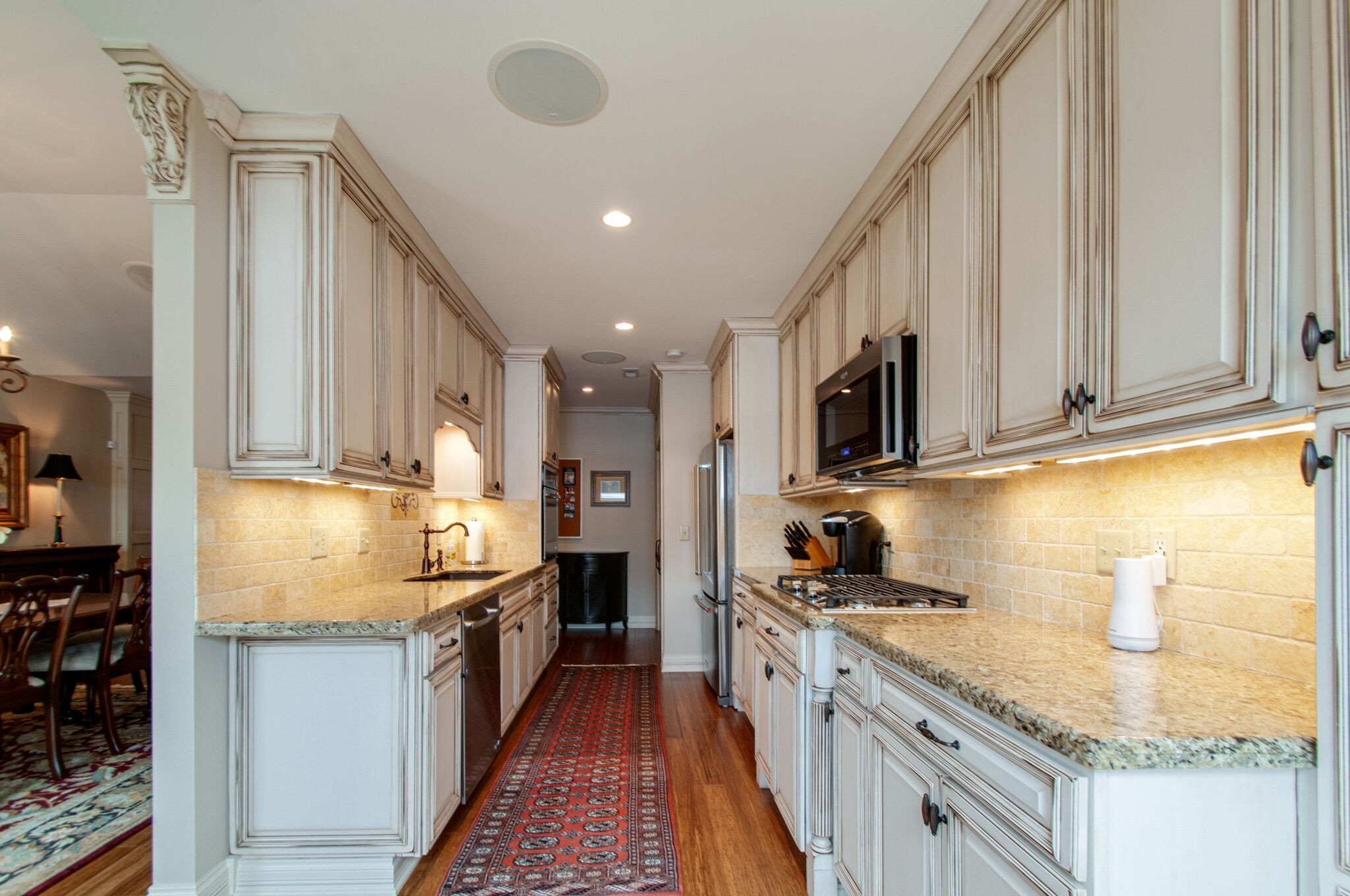 9156 Sawyer Brown Rd