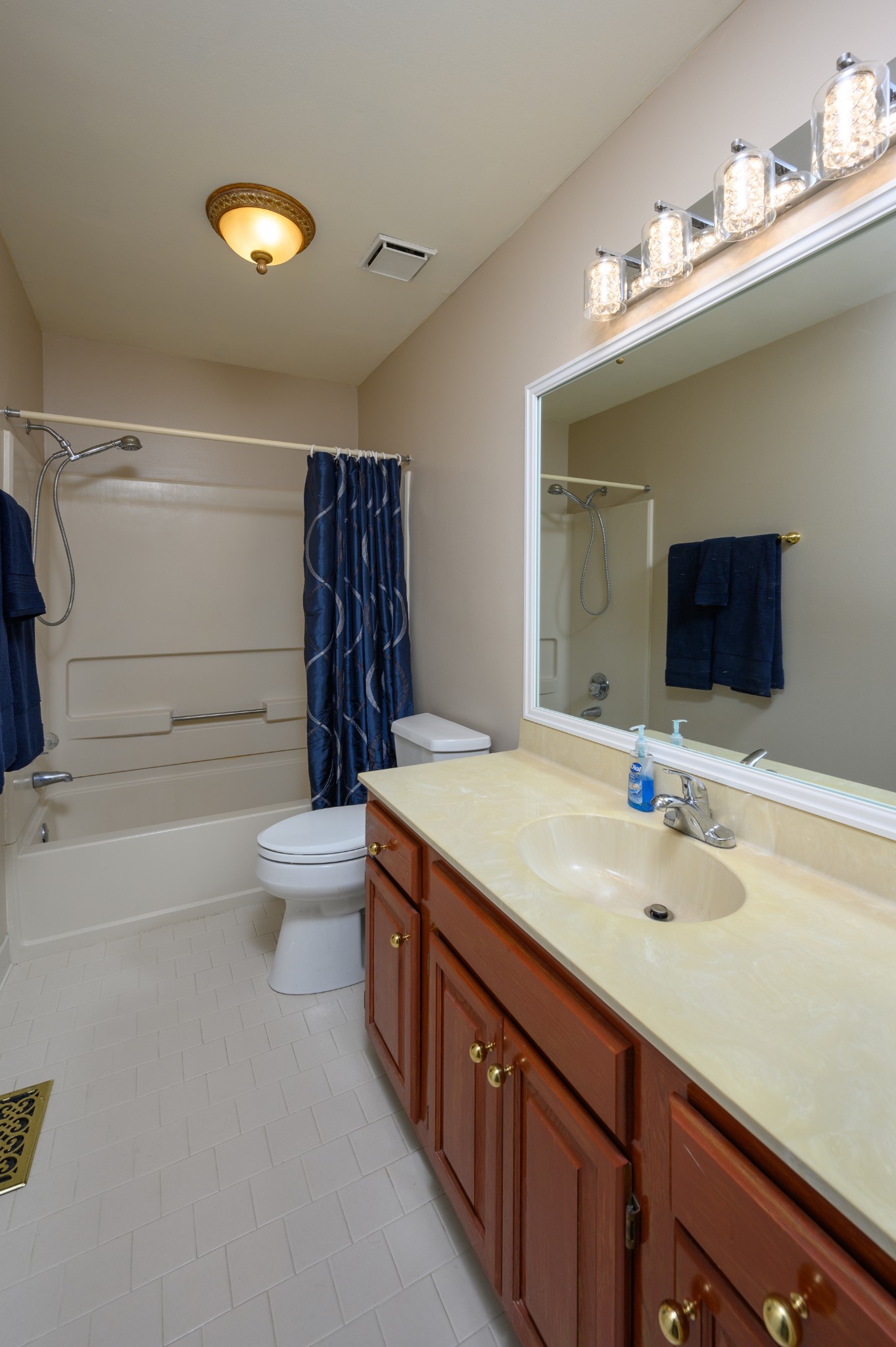 107 Pepper Ridge Cir