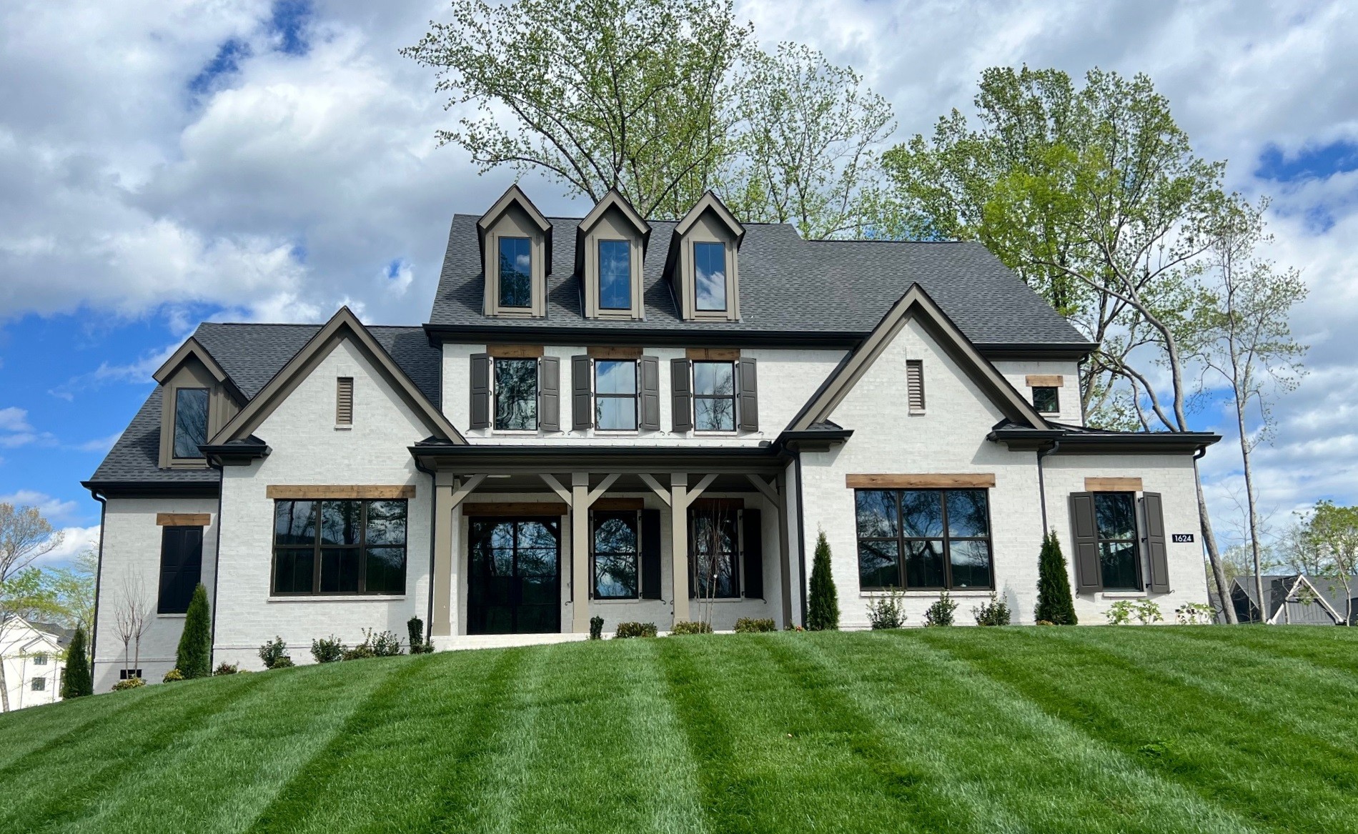 1624 Kaschlina Pt