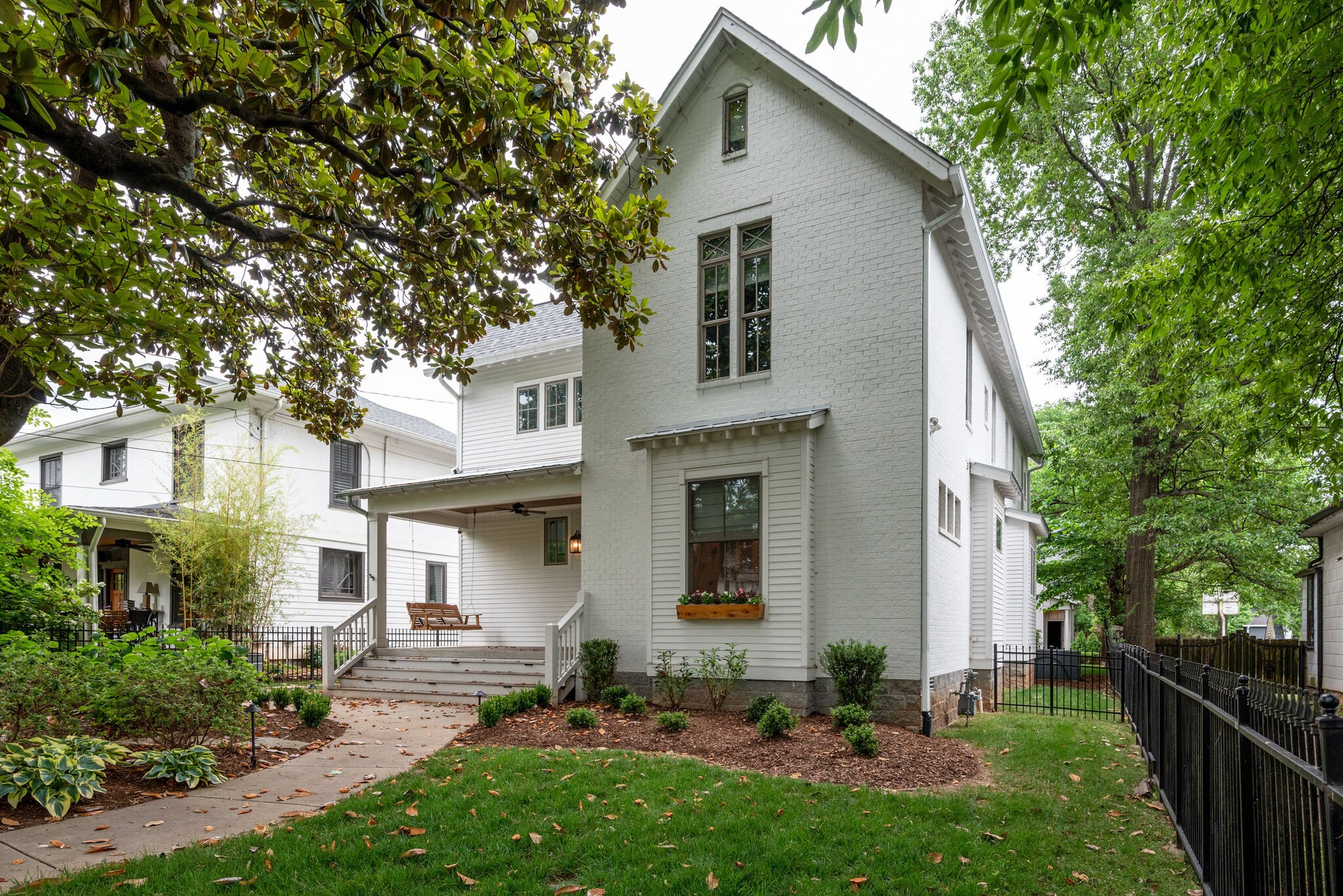 853B Bradford Ave