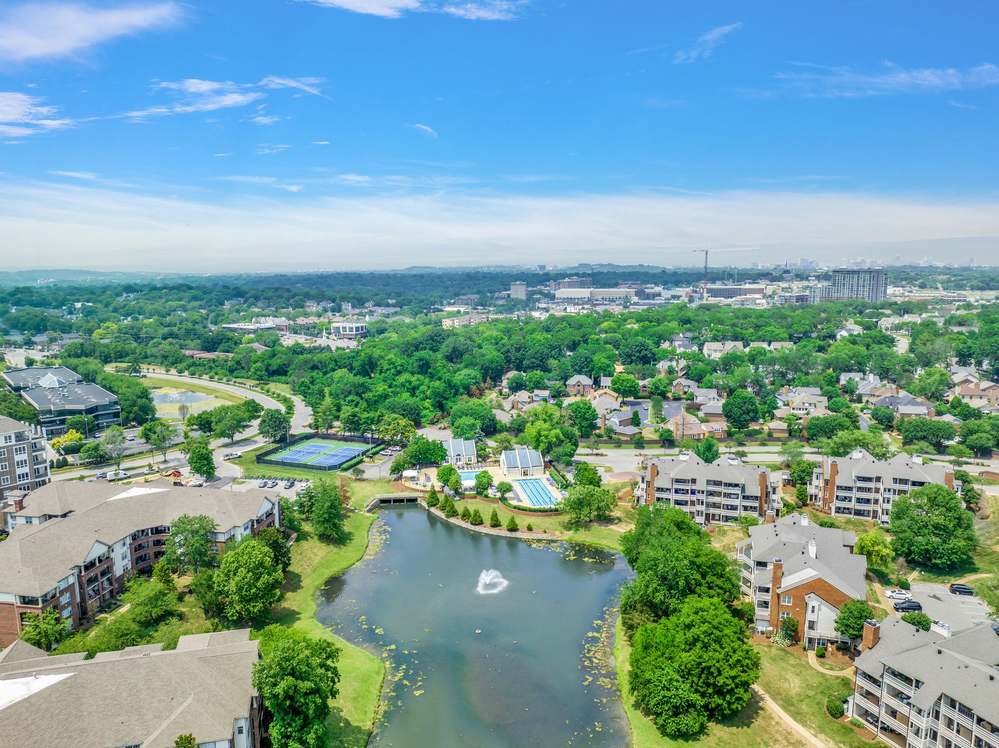 303 Ashlawn Ct