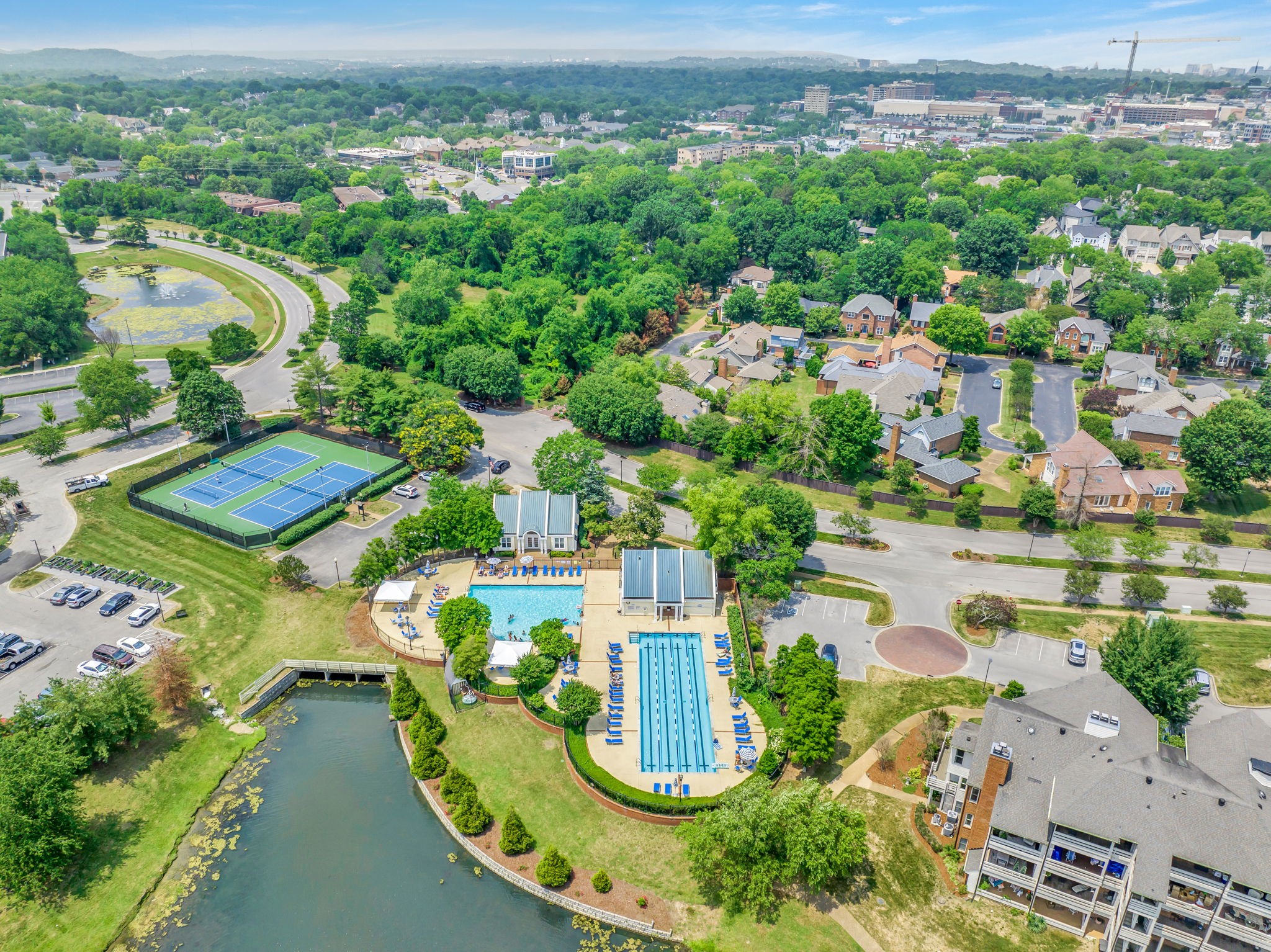 303 Ashlawn Ct