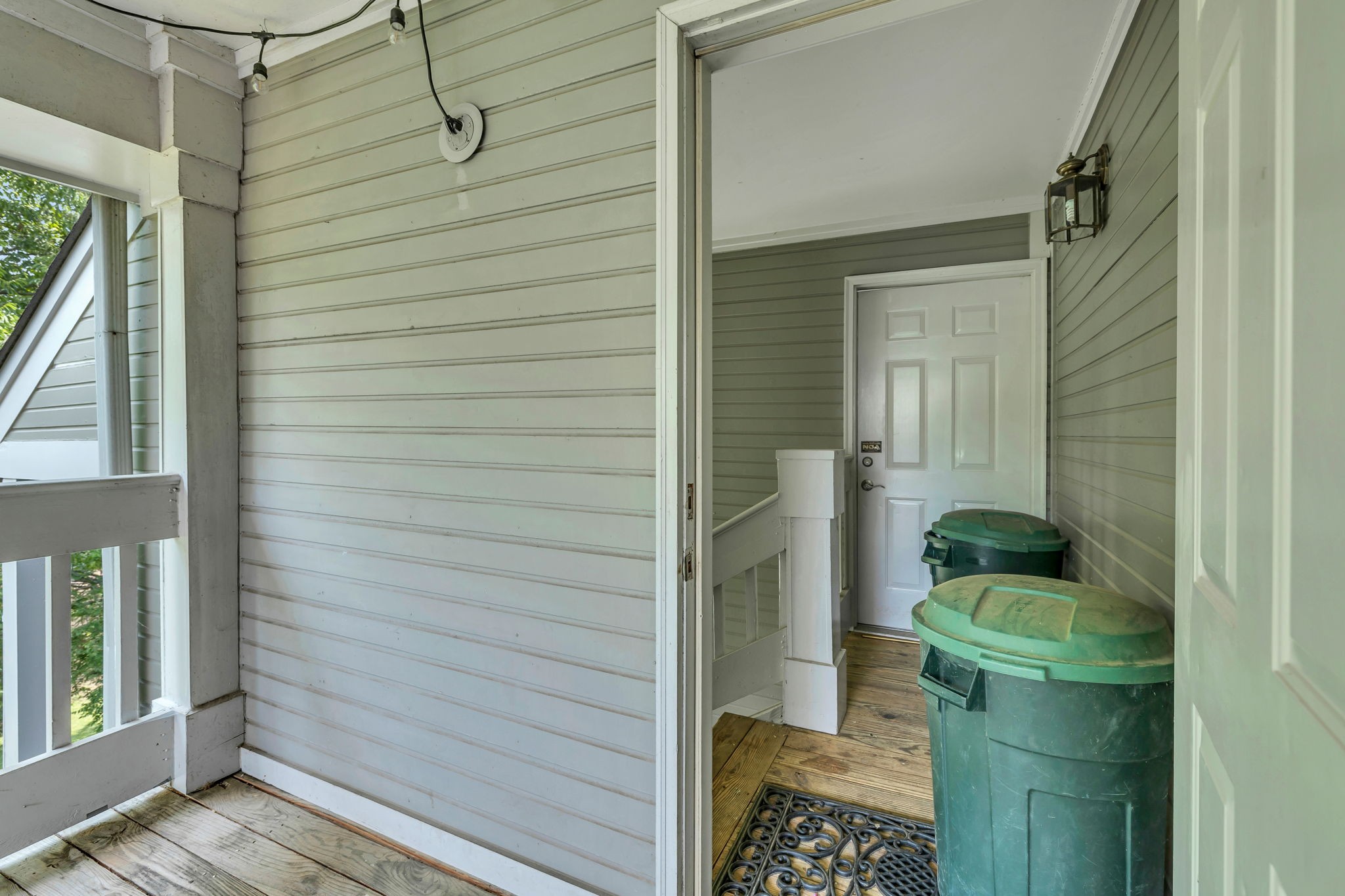 303 Ashlawn Ct