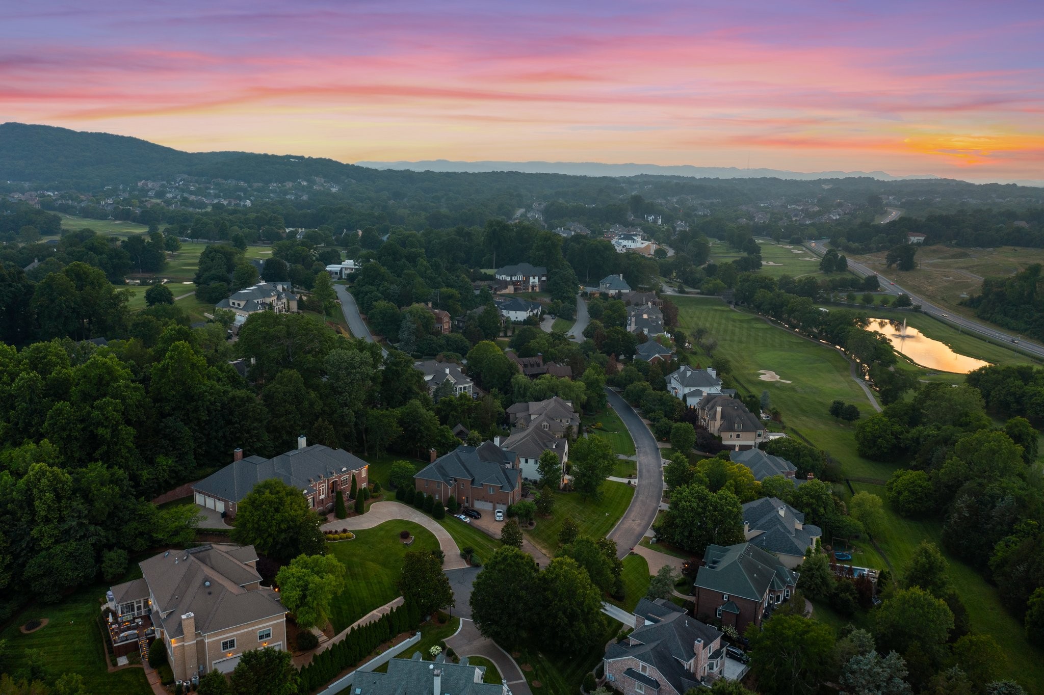 9 Crooked Stick Ln