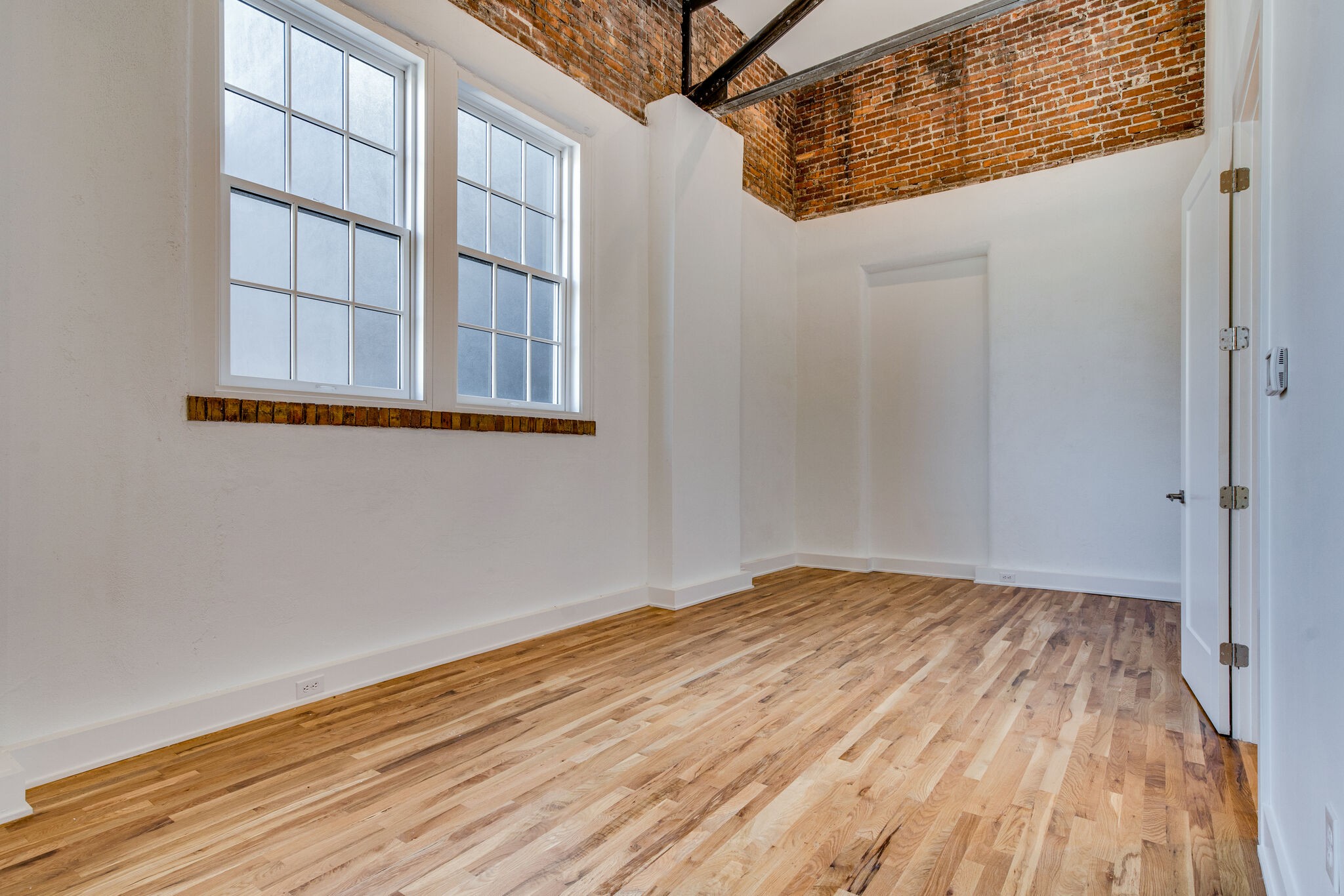 601 Madison St Unit: 209