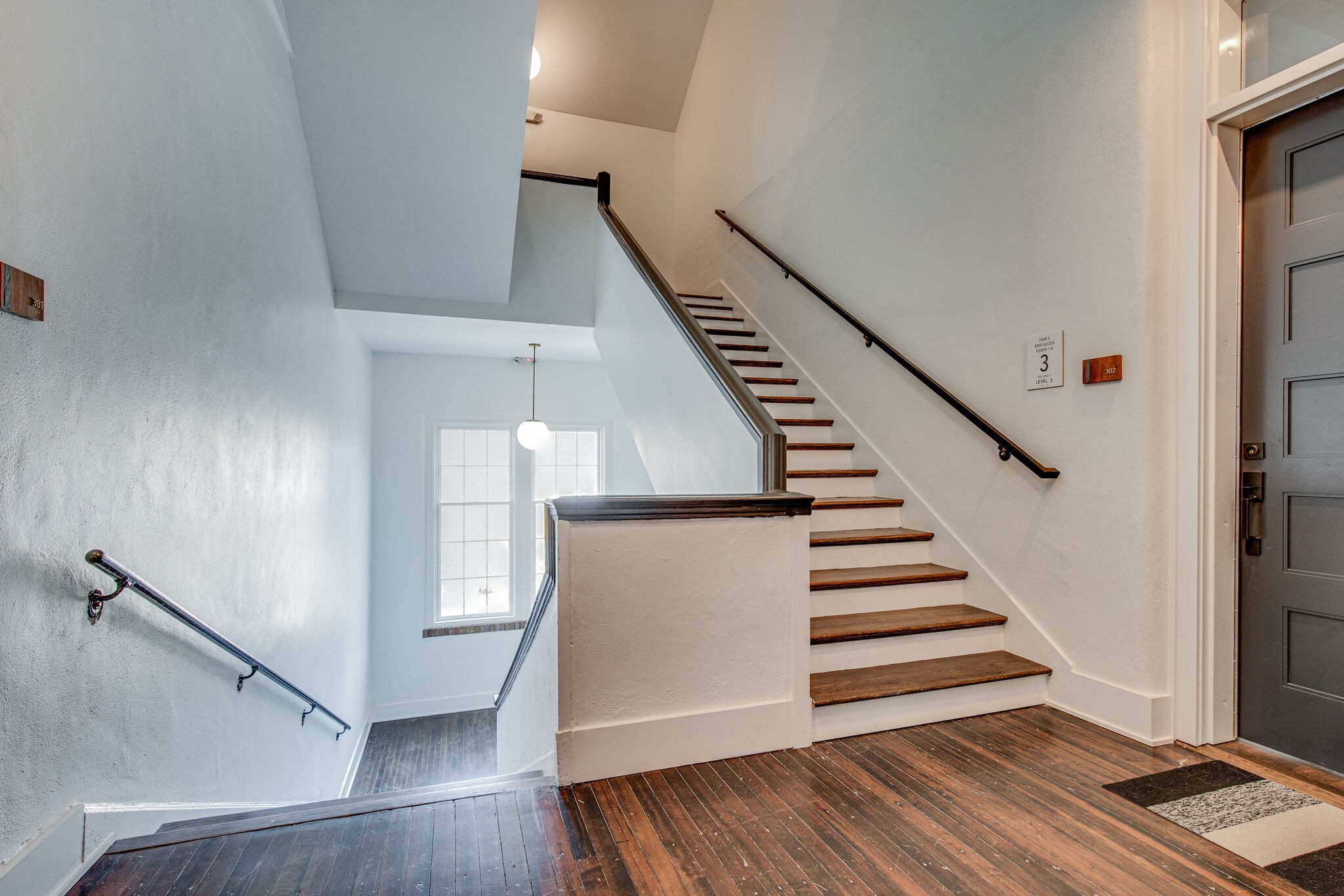 601 Madison St Unit: 209