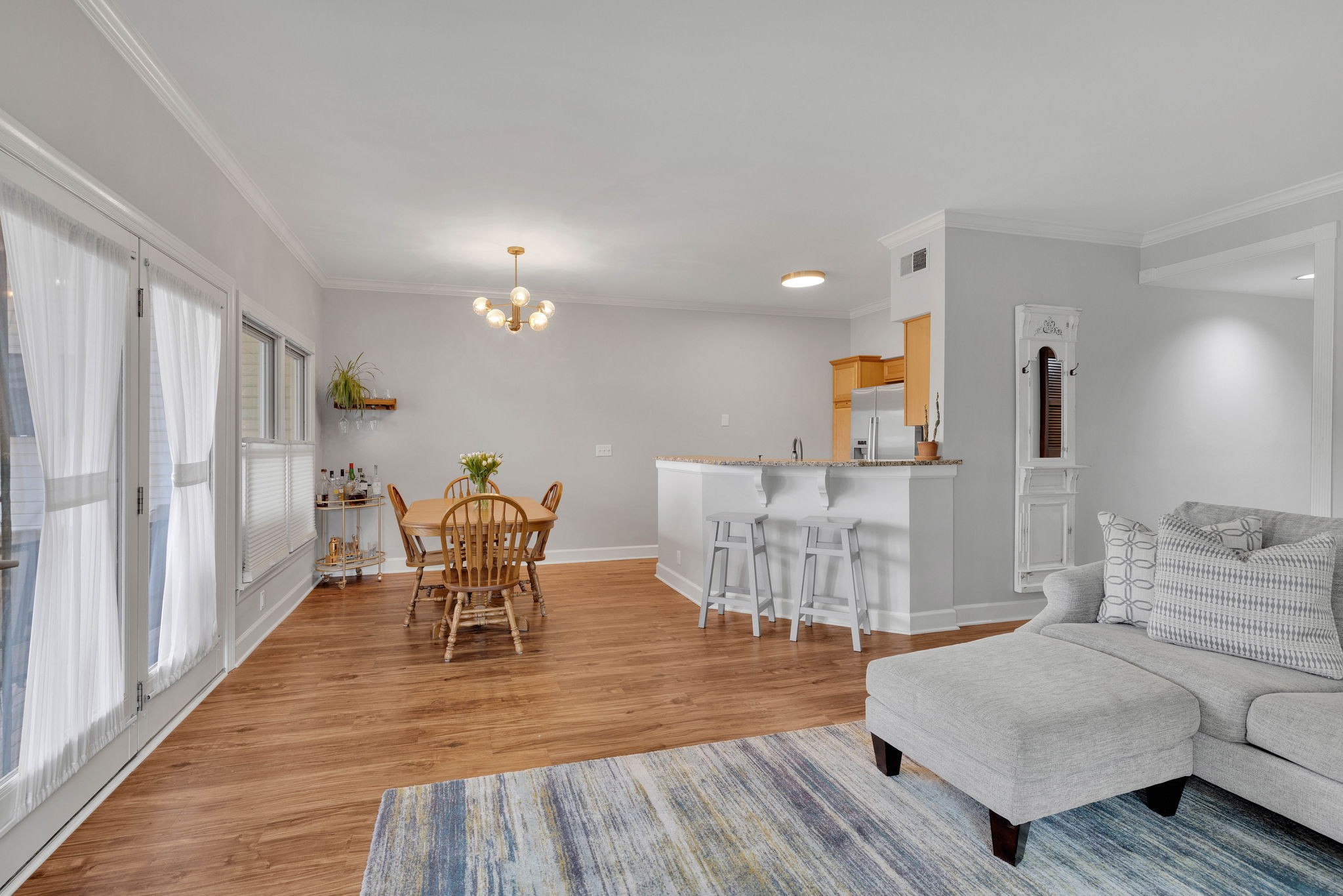 235 Boxmere Pl