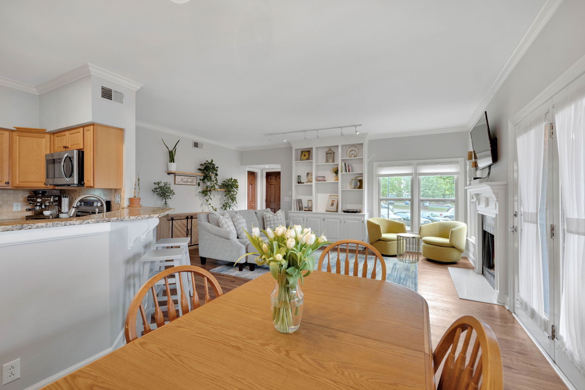 235 Boxmere Pl
