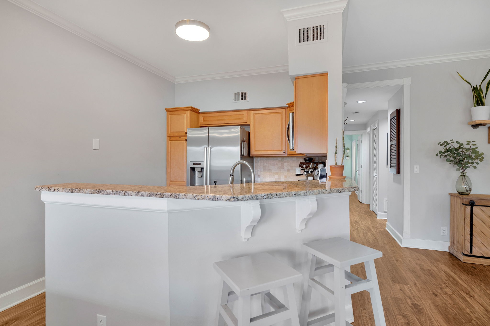 235 Boxmere Pl