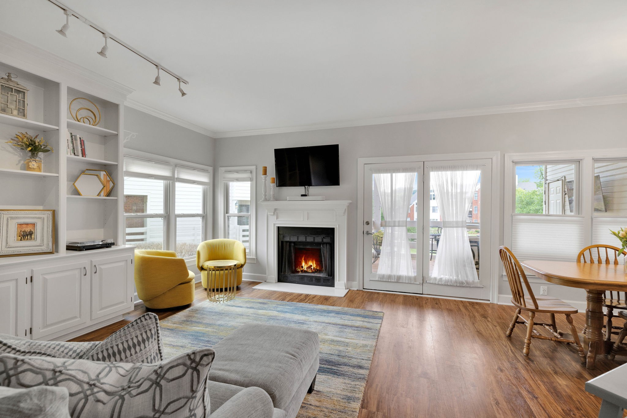 235 Boxmere Pl