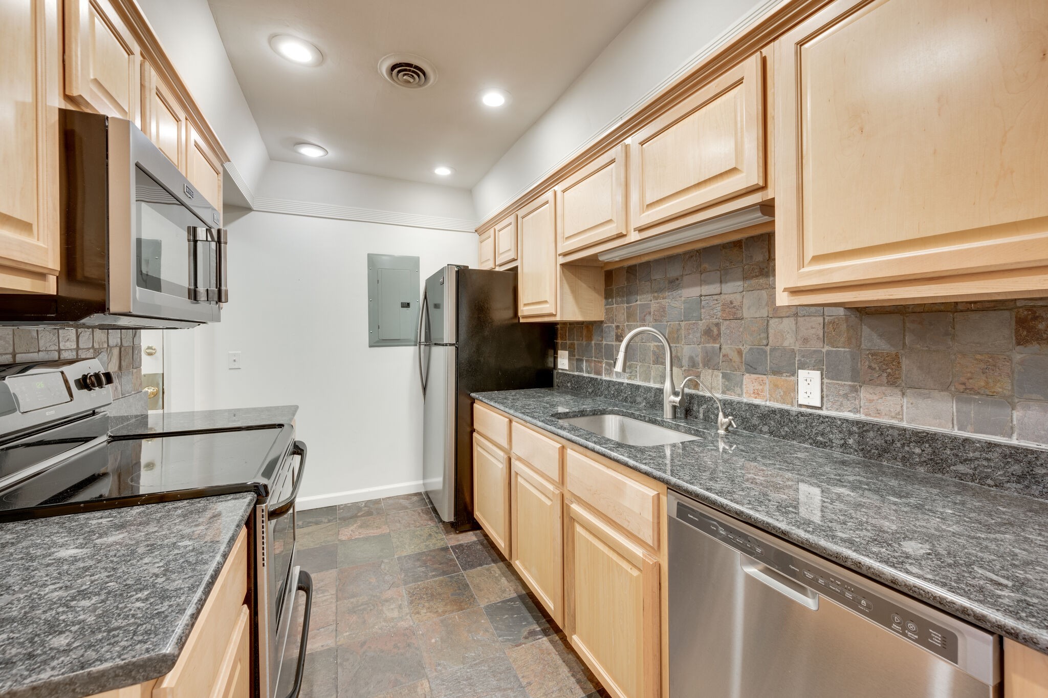 5025 Hillsboro Pike Unit: 14K