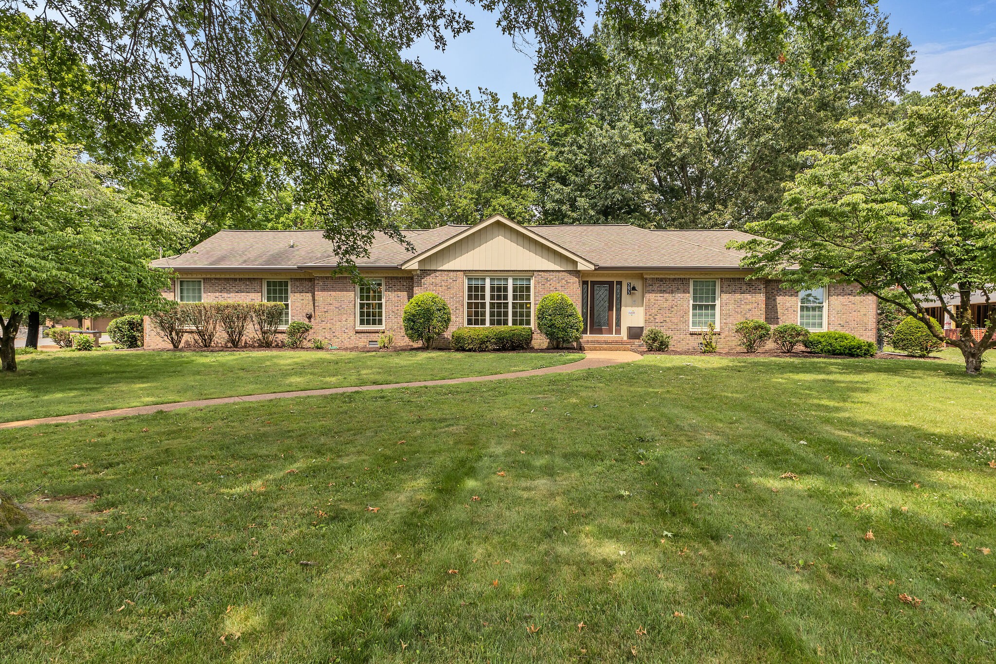 5673 Cloverland Dr