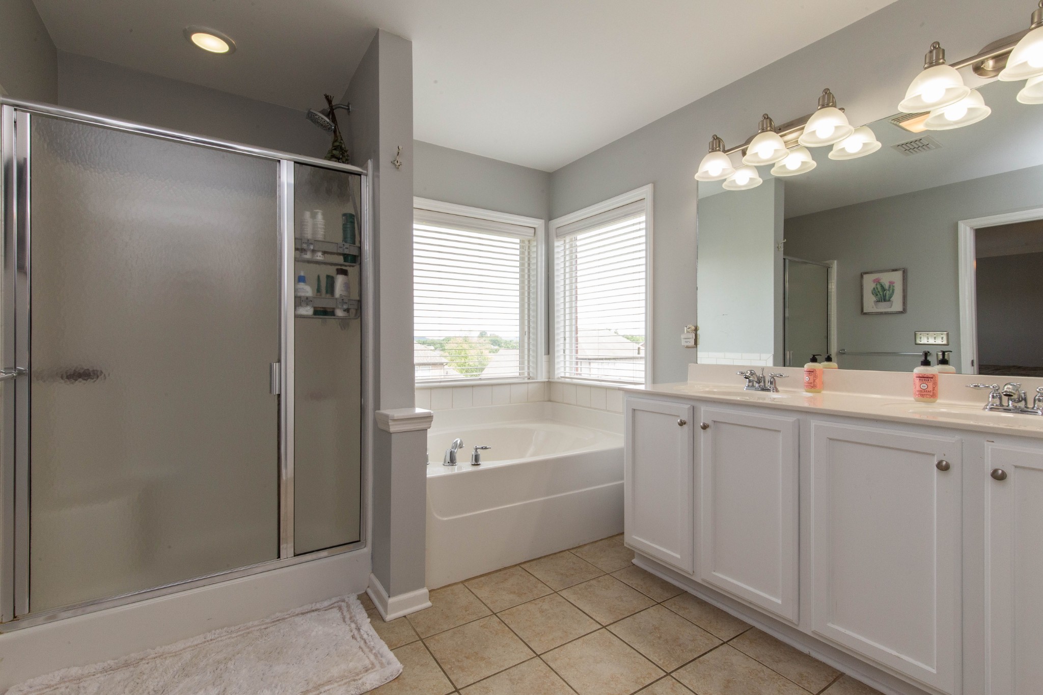 1018 Avery Trace Cir