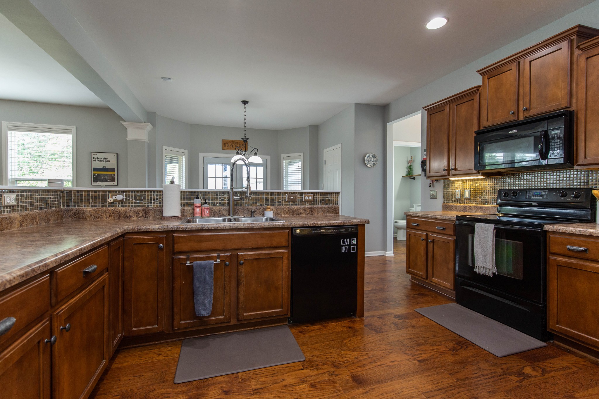 1018 Avery Trace Cir