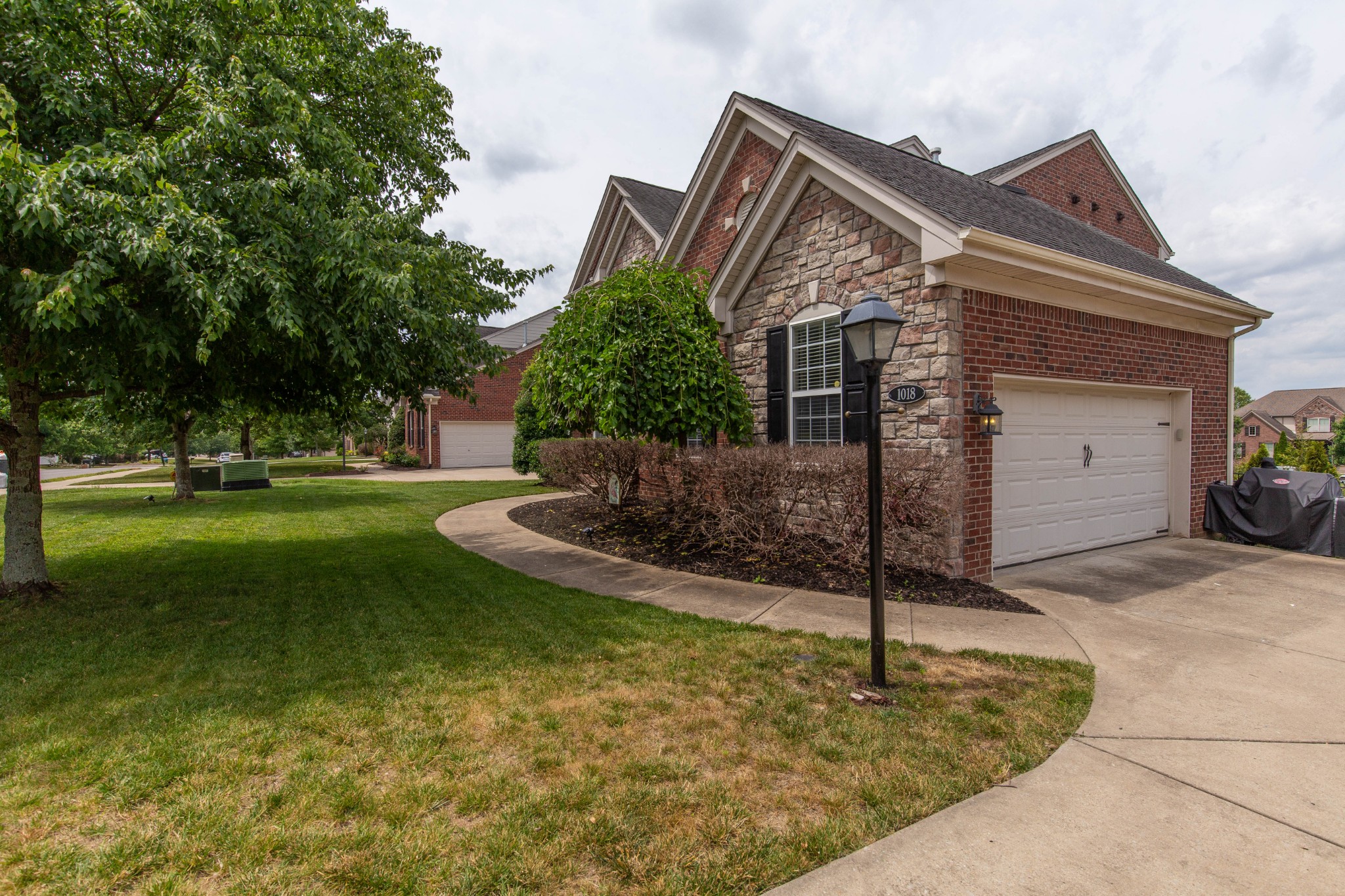 1018 Avery Trace Cir