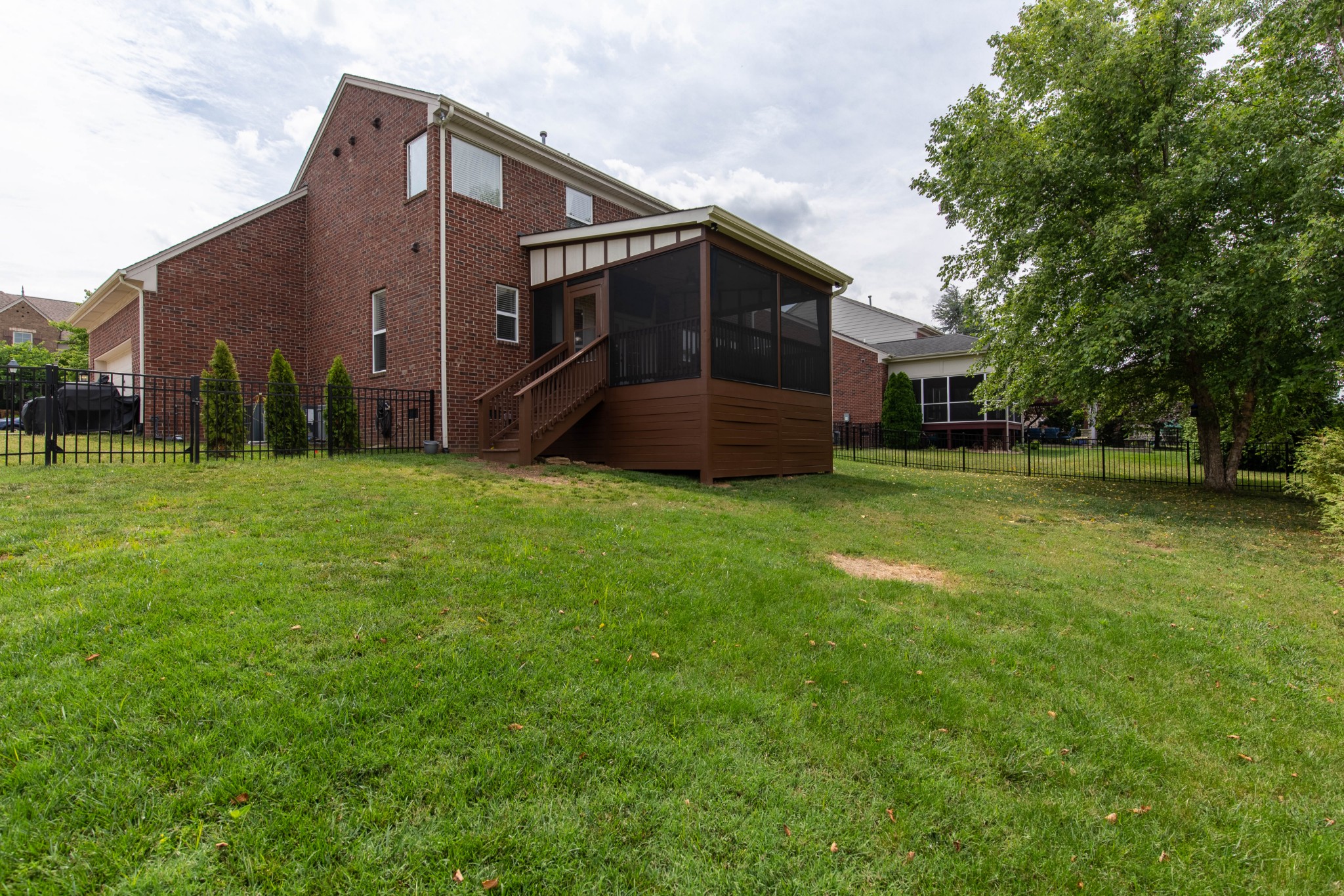 1018 Avery Trace Cir