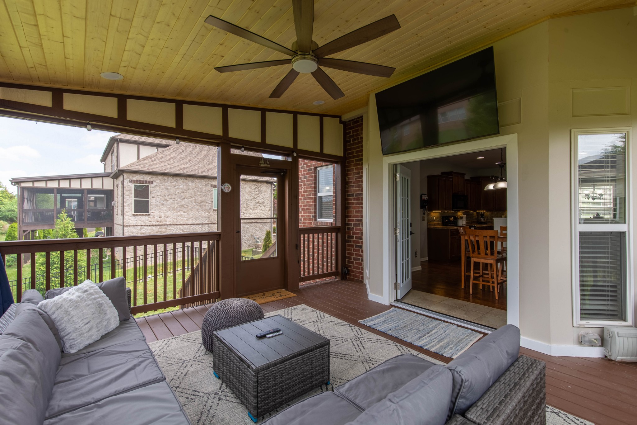 1018 Avery Trace Cir