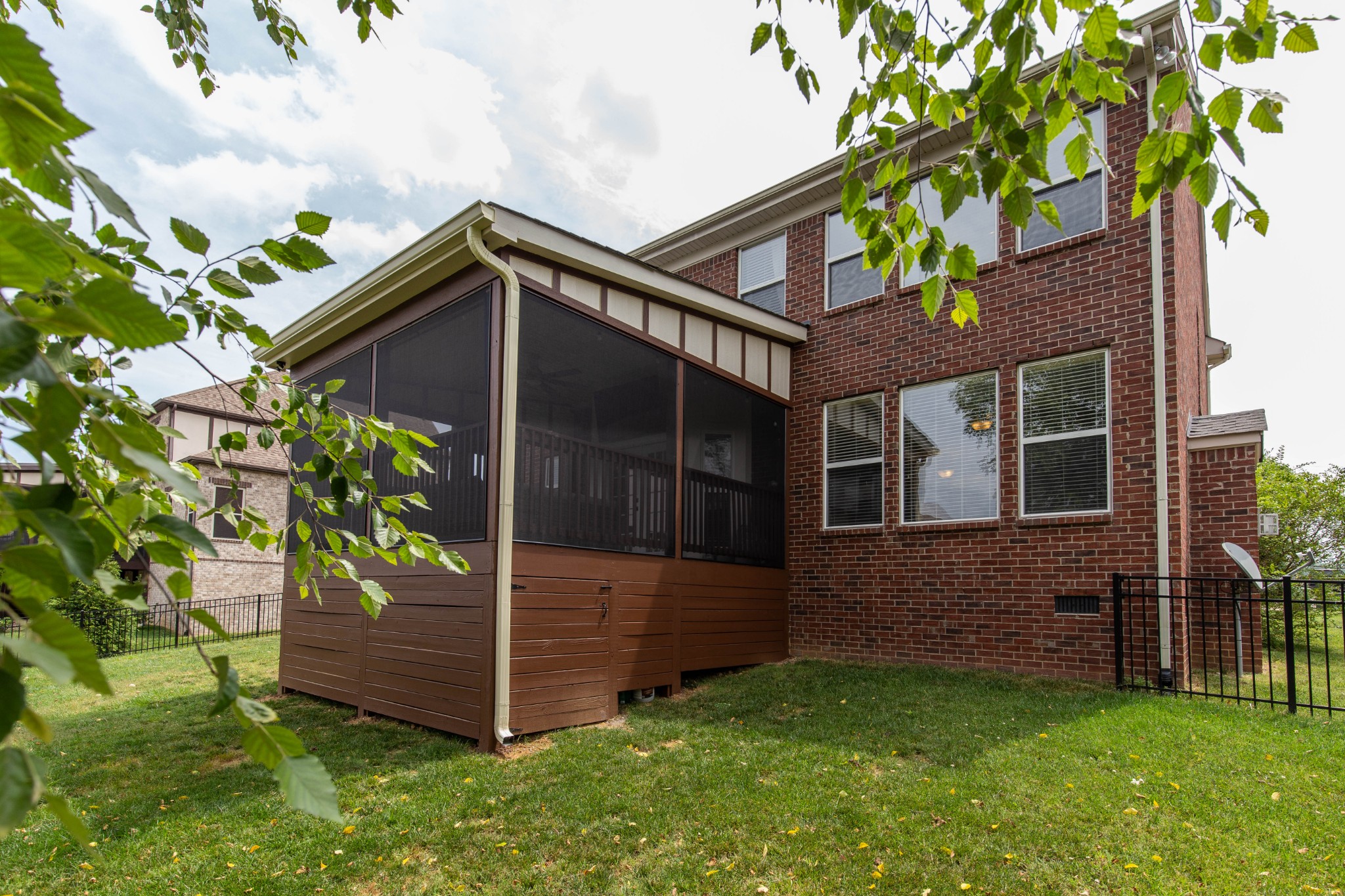 1018 Avery Trace Cir