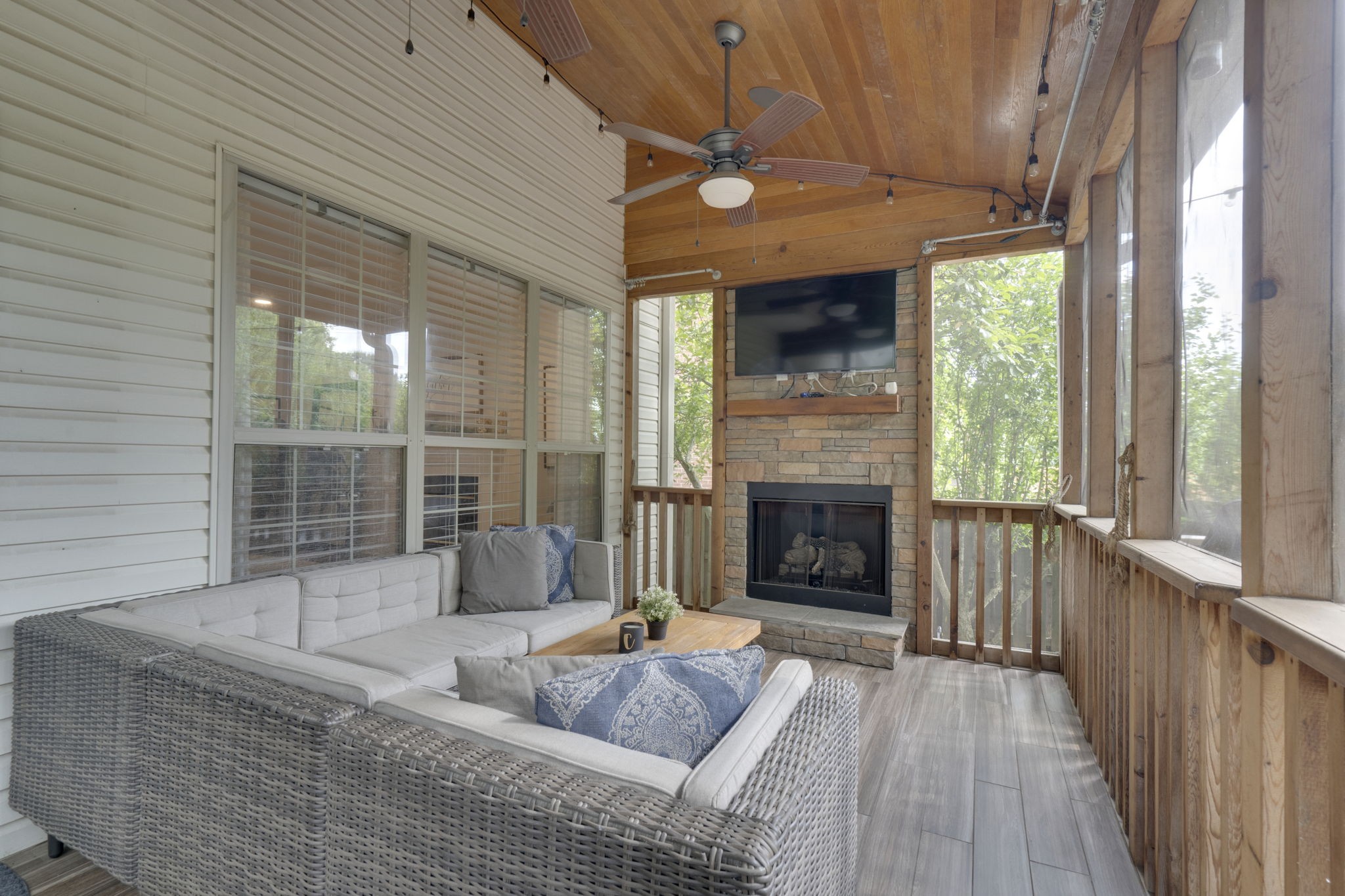 601 Redleaf Ridge Cir