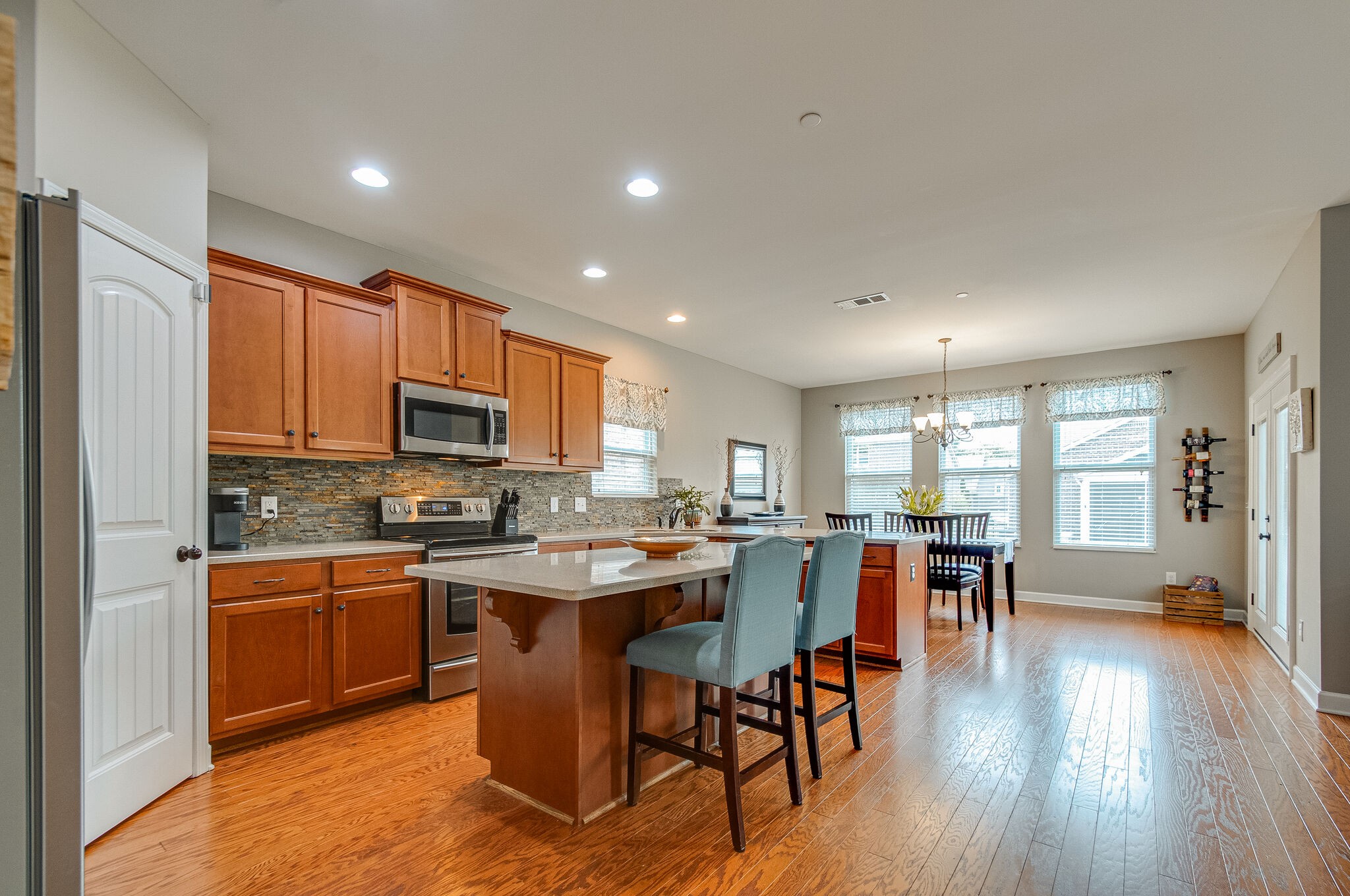 4989 Maxwell Landing Dr