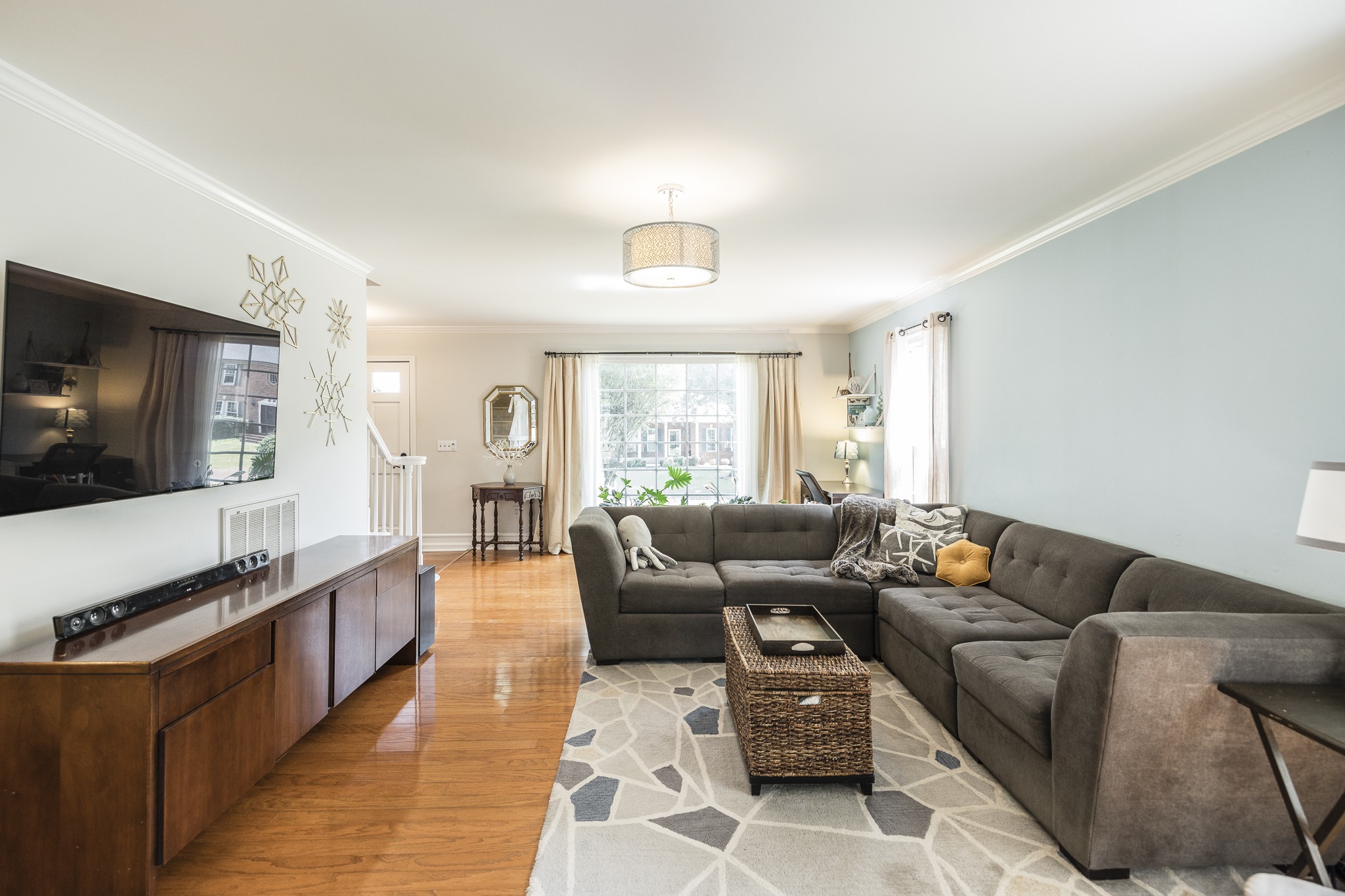 1149 Hunters Chase Dr