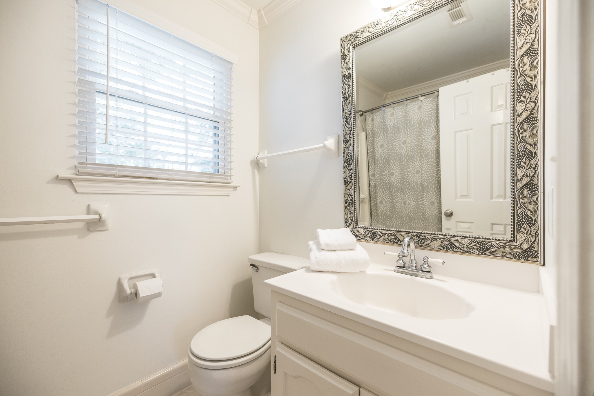 1149 Hunters Chase Dr