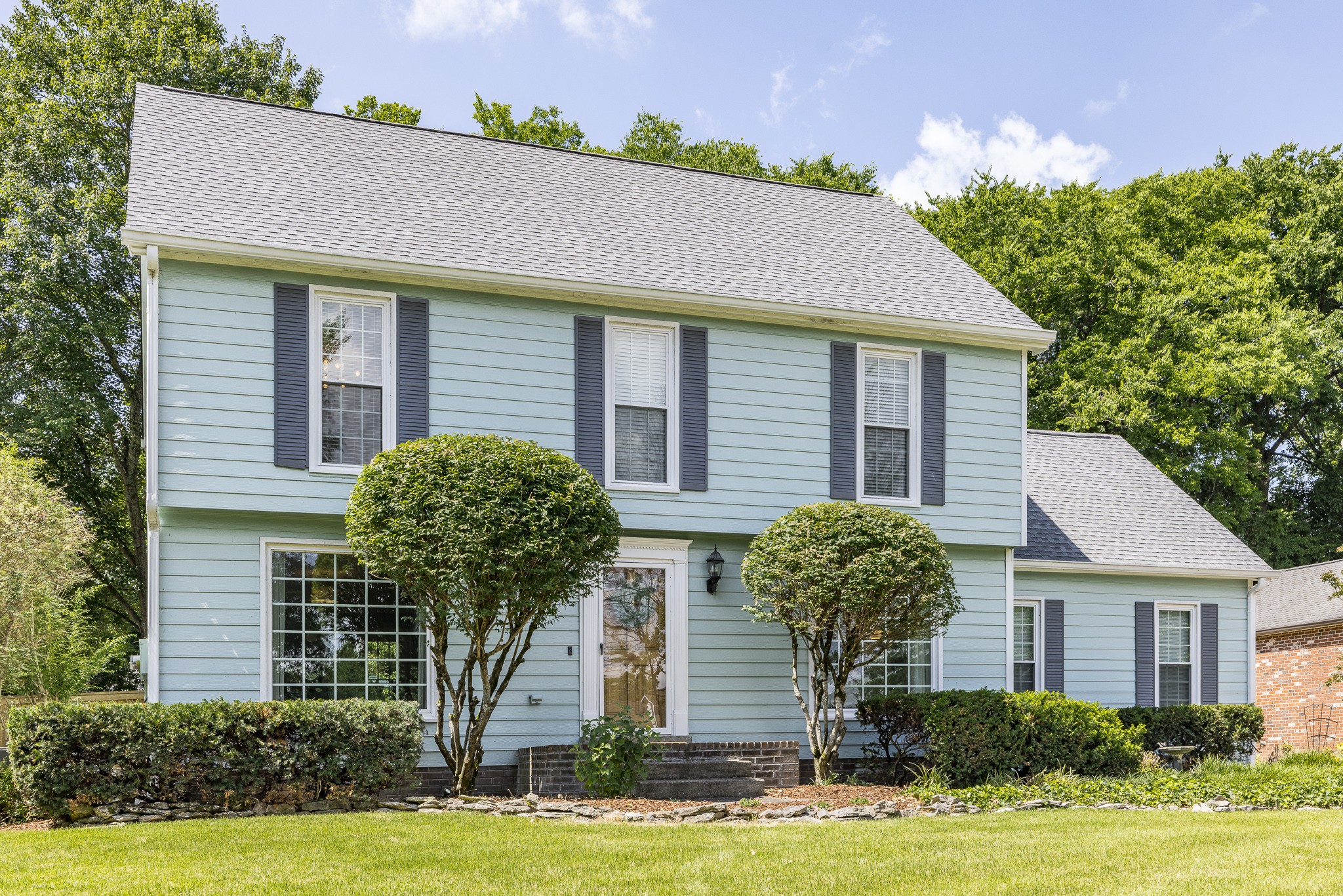 1149 Hunters Chase Dr