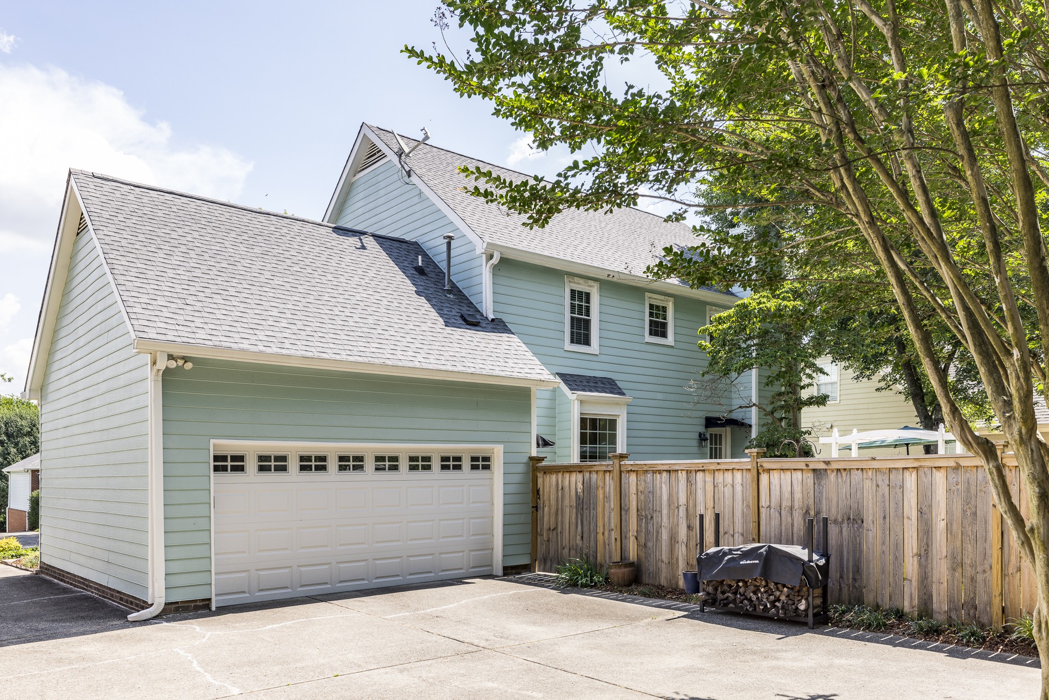 1149 Hunters Chase Dr