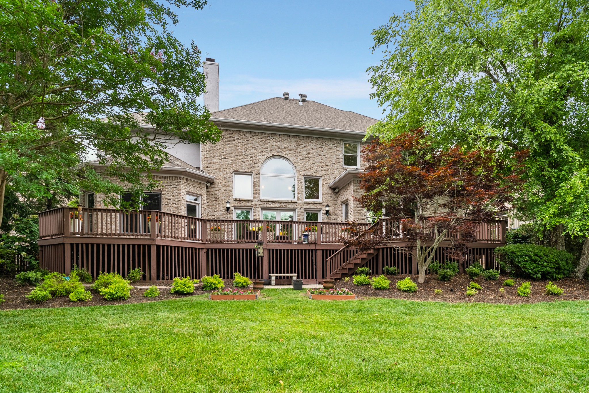 316 Whitworth Way