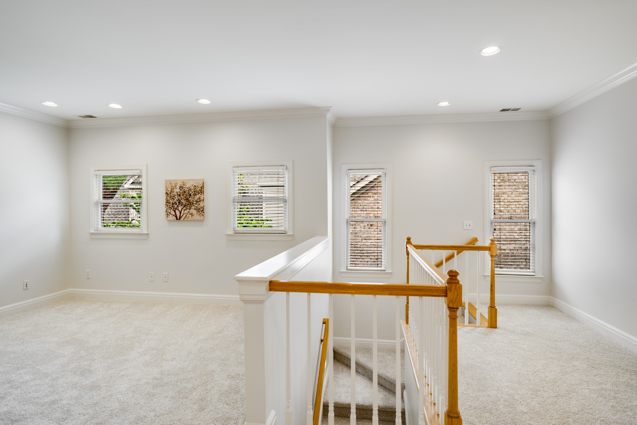 316 Whitworth Way